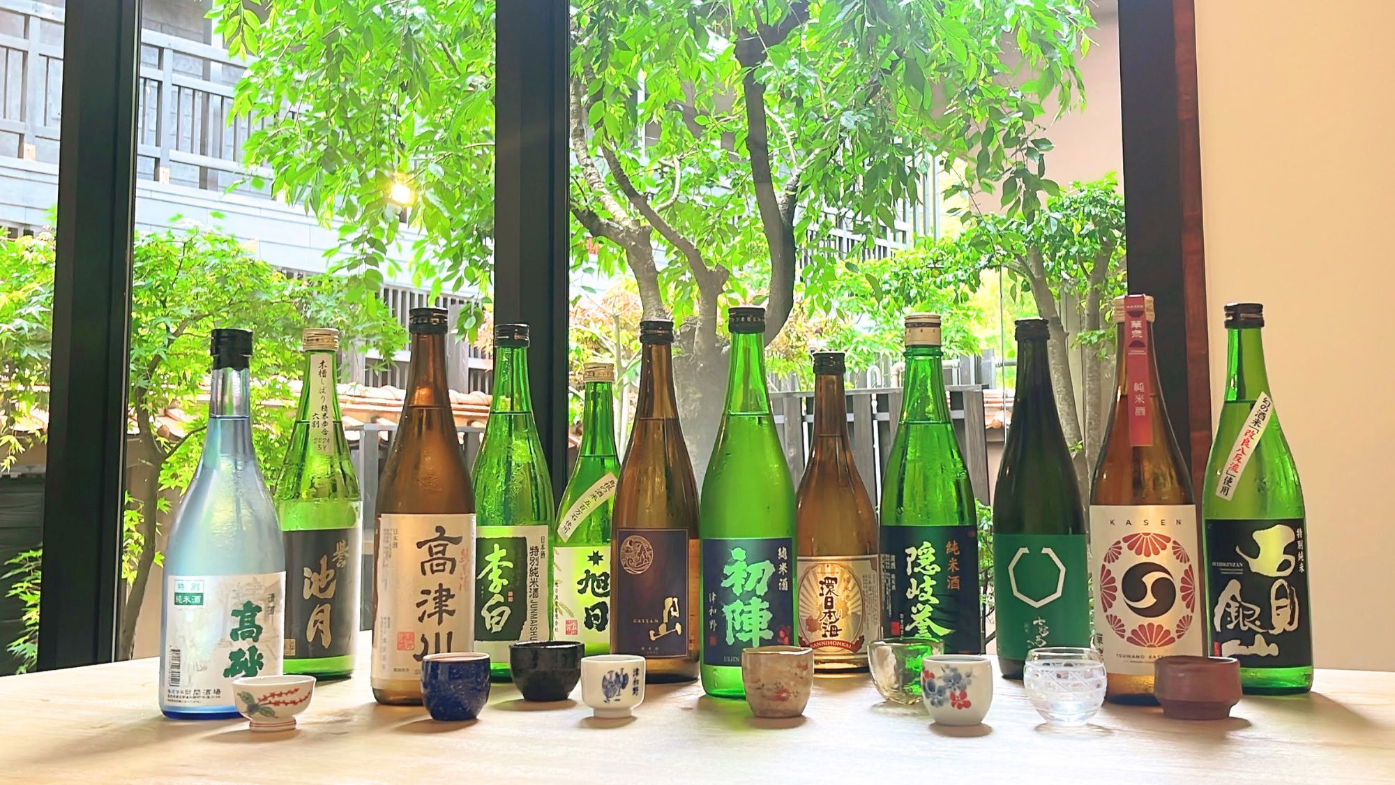 食事に合わせて支配人厳選の島根県内の日本酒も一緒にお愉しみください（利き酒STAND/一例）