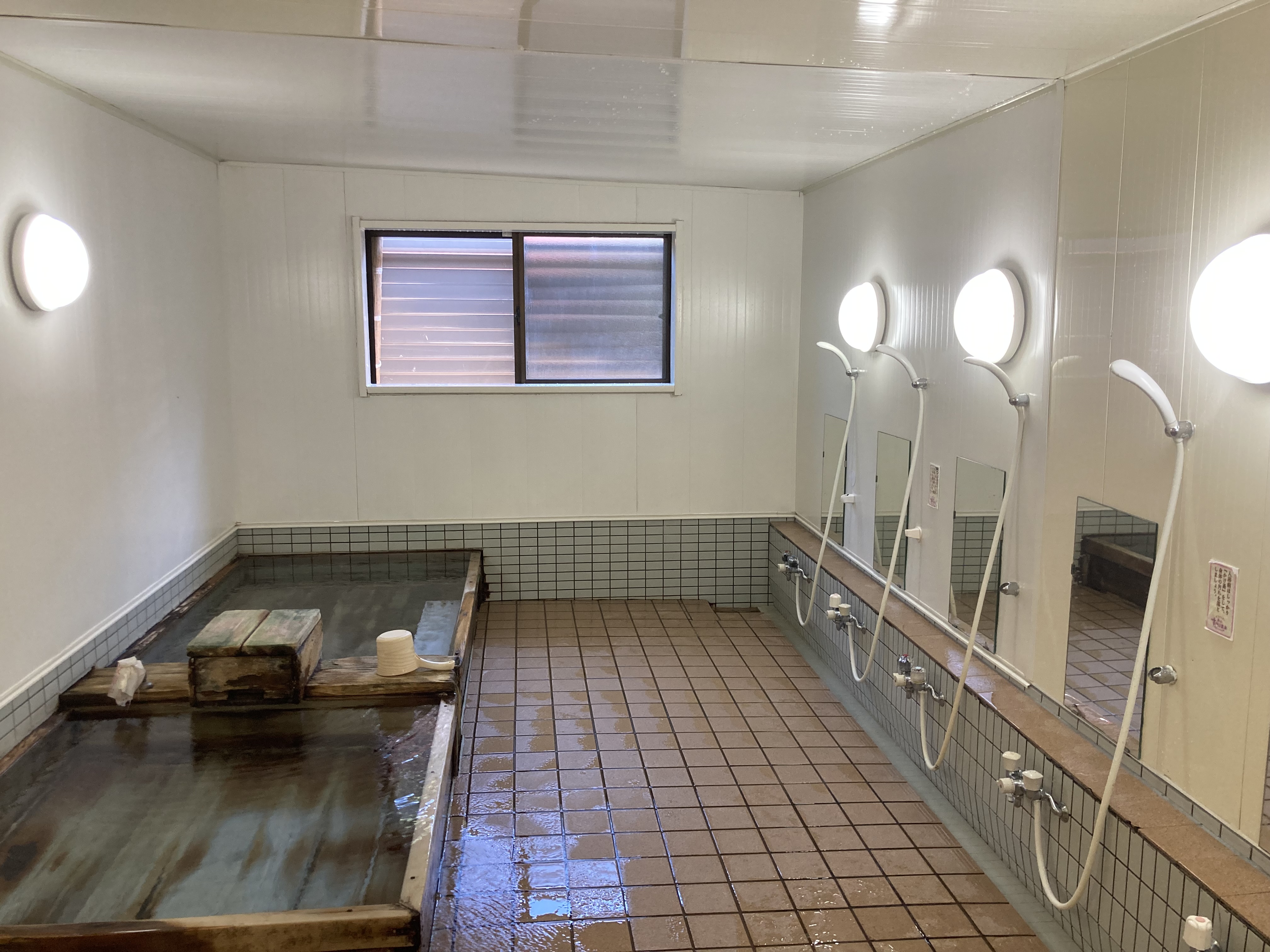 日帰り温泉　白山すぎのこ温泉【当館から車で約15分】