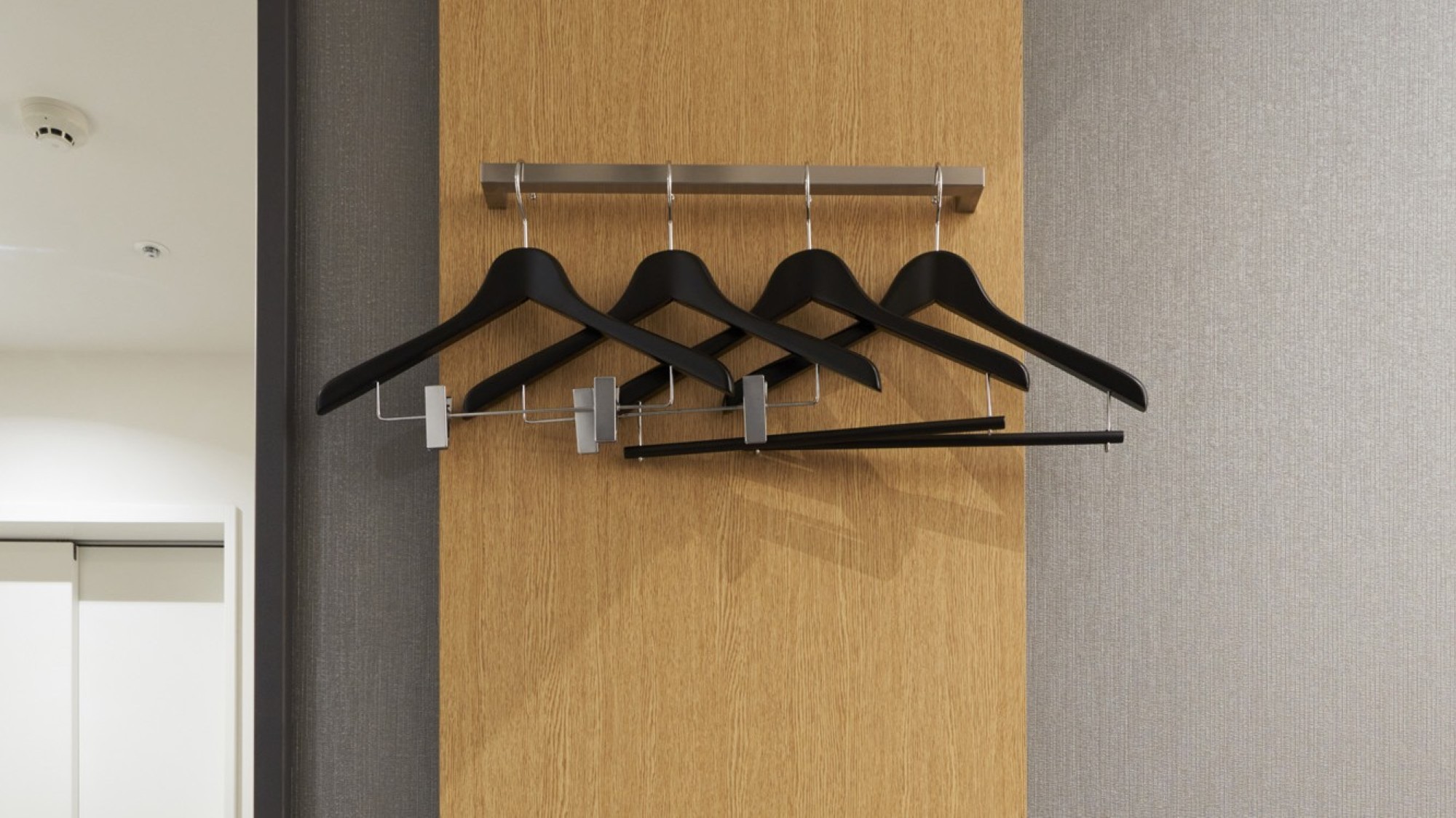 【共通客室設備】ハンガー