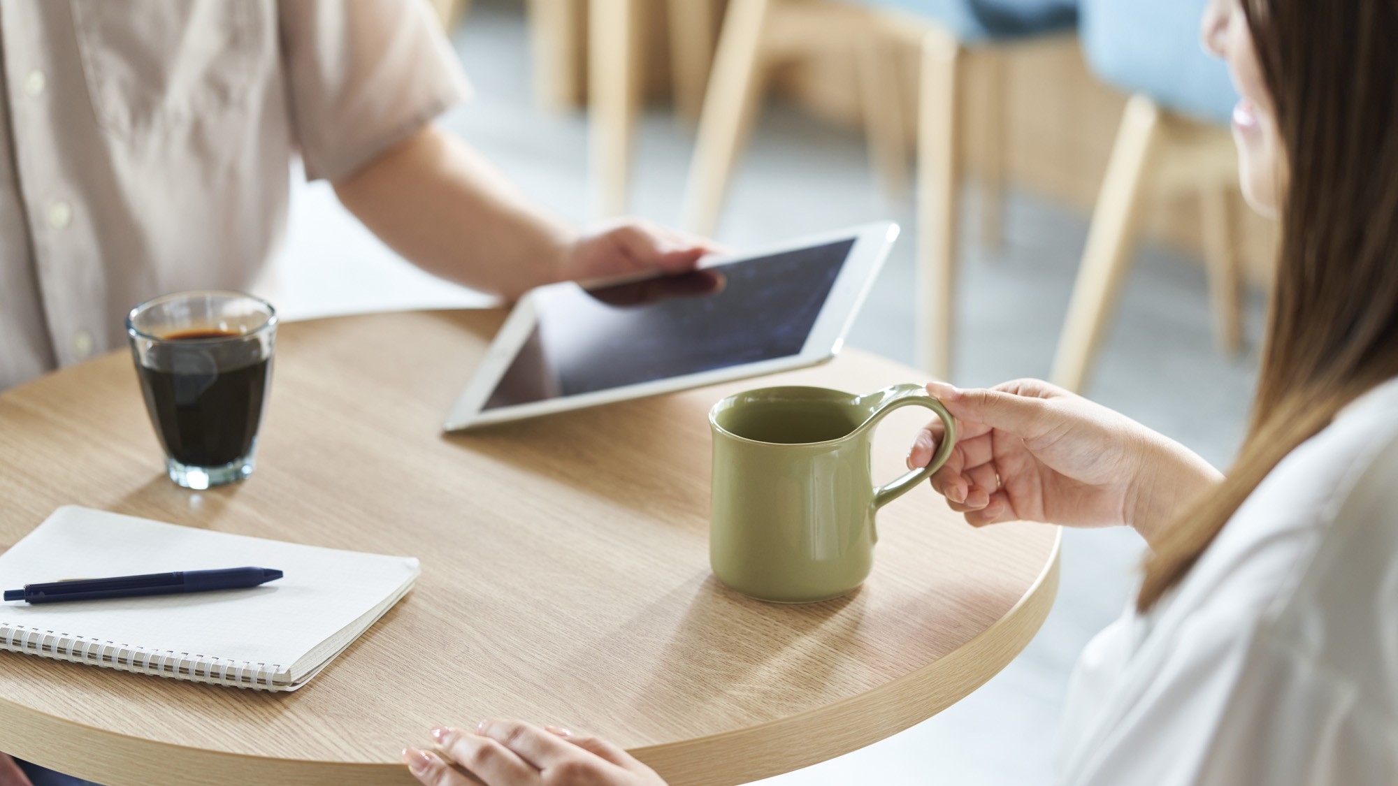 【360&deg;HUB】チェックイン前でも利用可能なのでカフェタイムなど好きな時間をお過ごしいただけます。