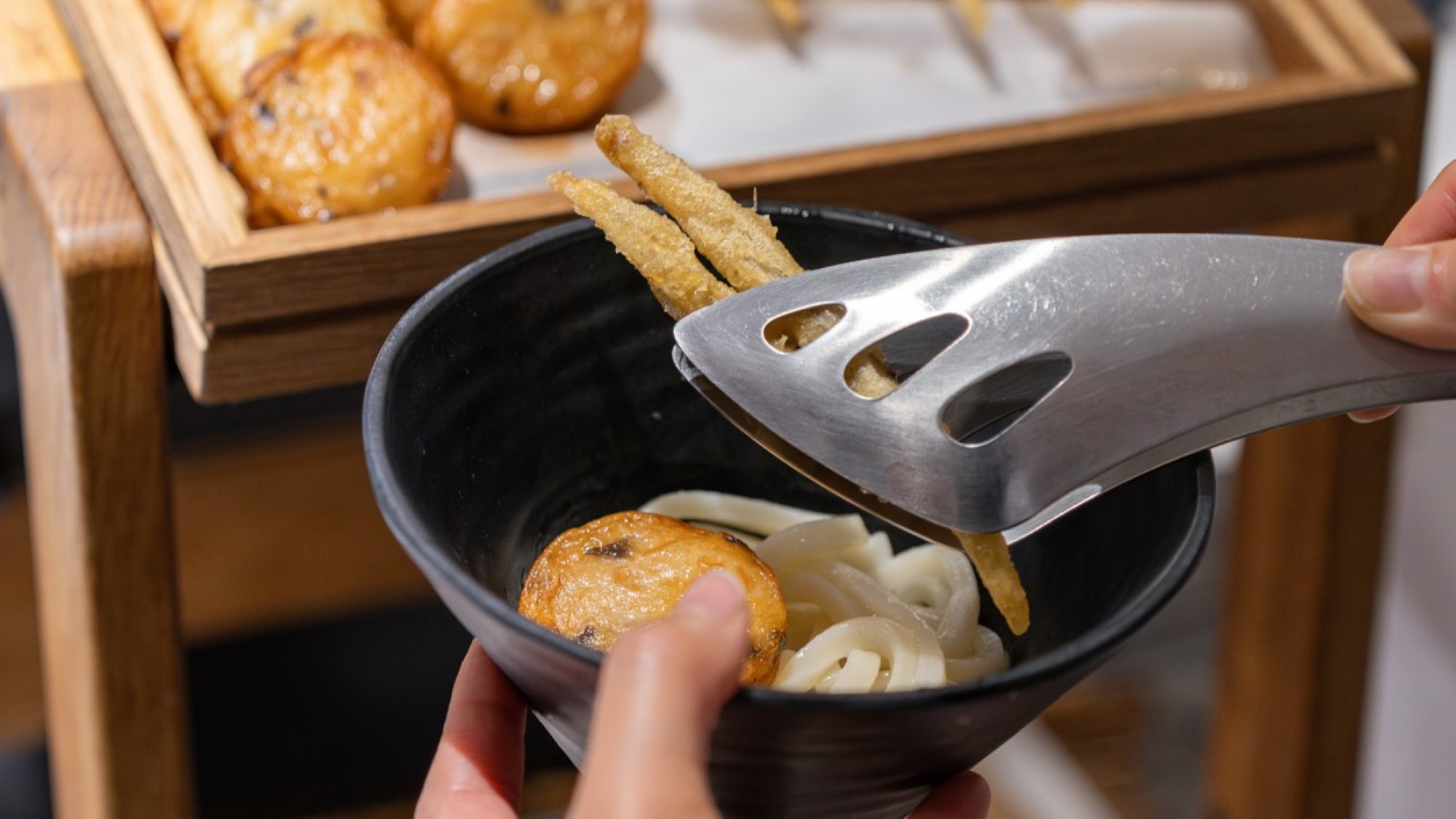 【朝食】地元の味を取り入れた朝食で、福岡の朝を満喫。和の心を感じる朝食で、心温まるひとときを。