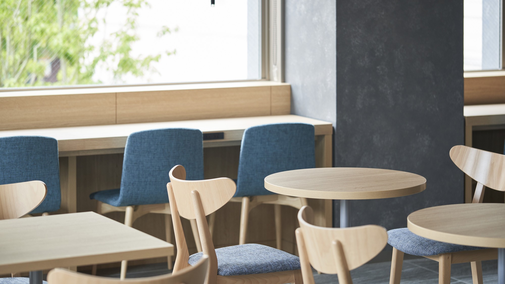 【360&deg;HUB】リモートワークにも最適な、多目的スペース「360&deg;HUB」。