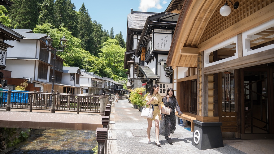 本館古勢起屋 玄関