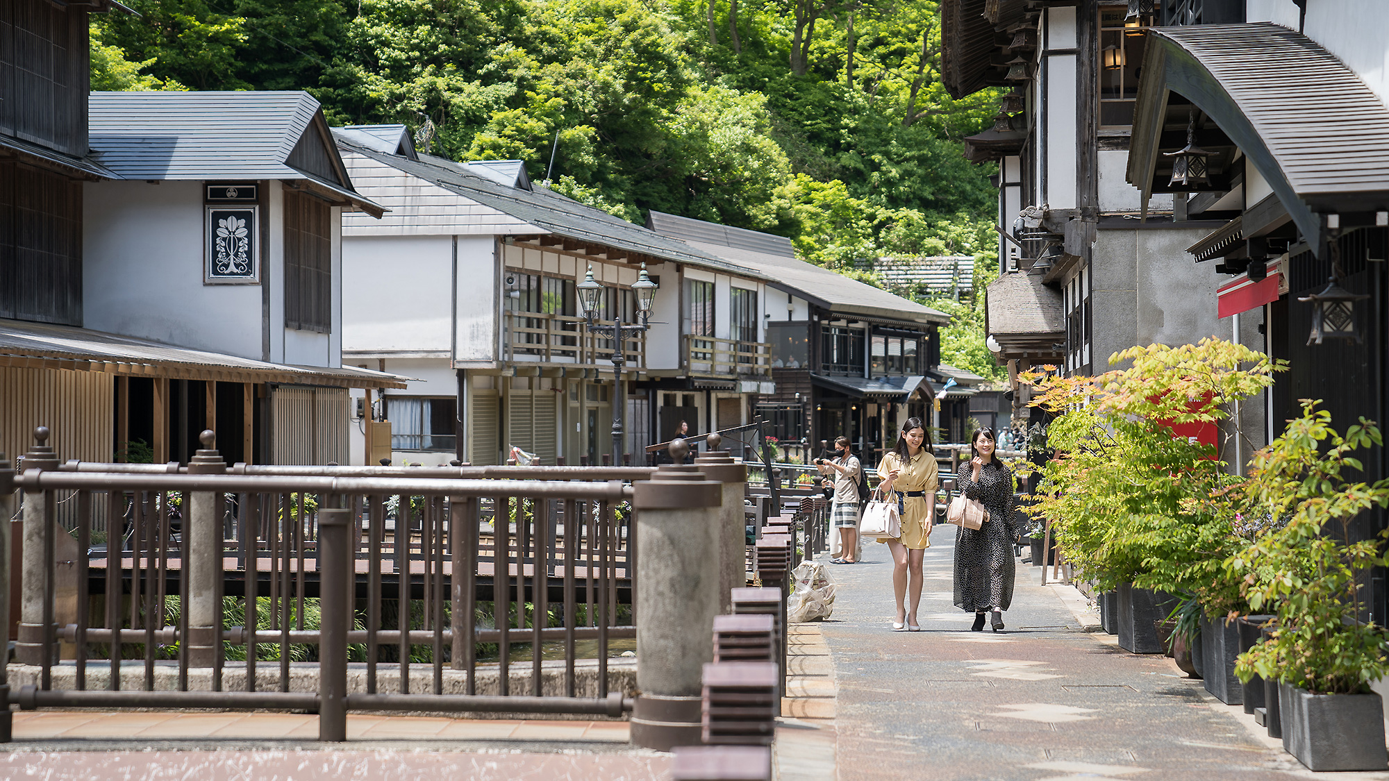 銀山温泉街を散策