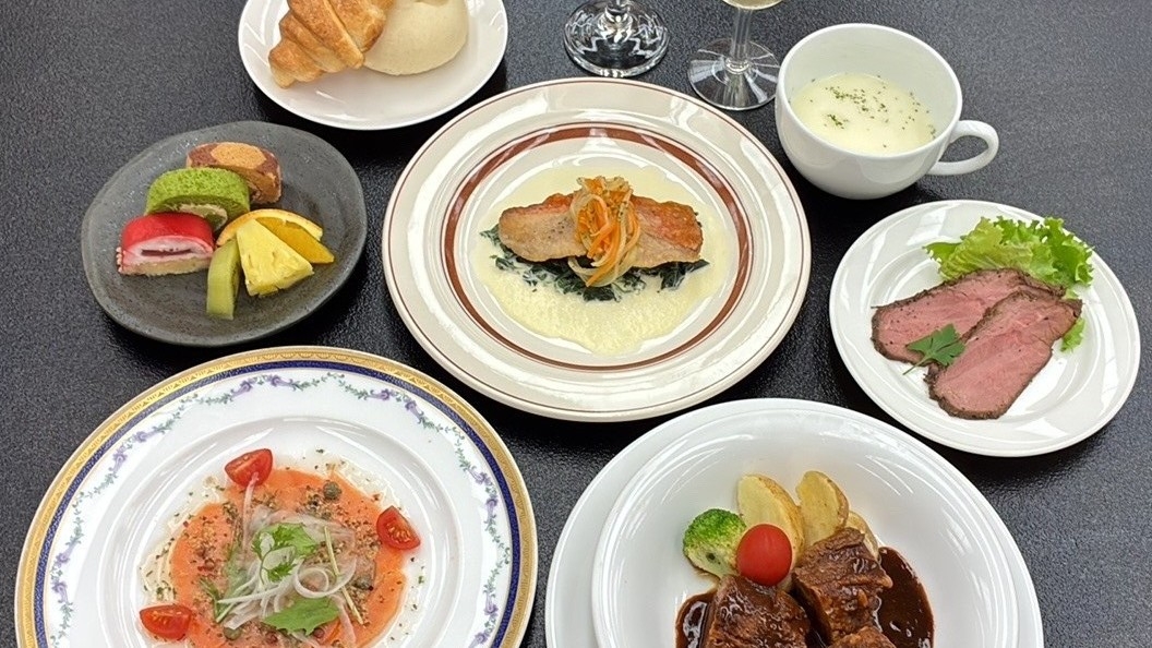 【2食付き】ワンドリンクサービス！カジュアルフレンチプラン