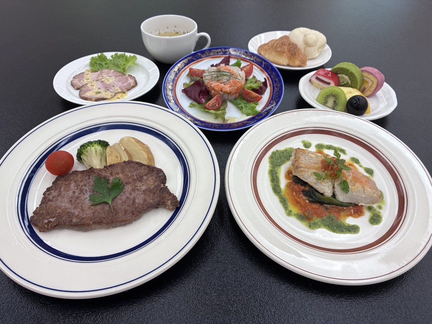 【2食付き】ワンドリンクサービス！カジュアルフレンチプラン
