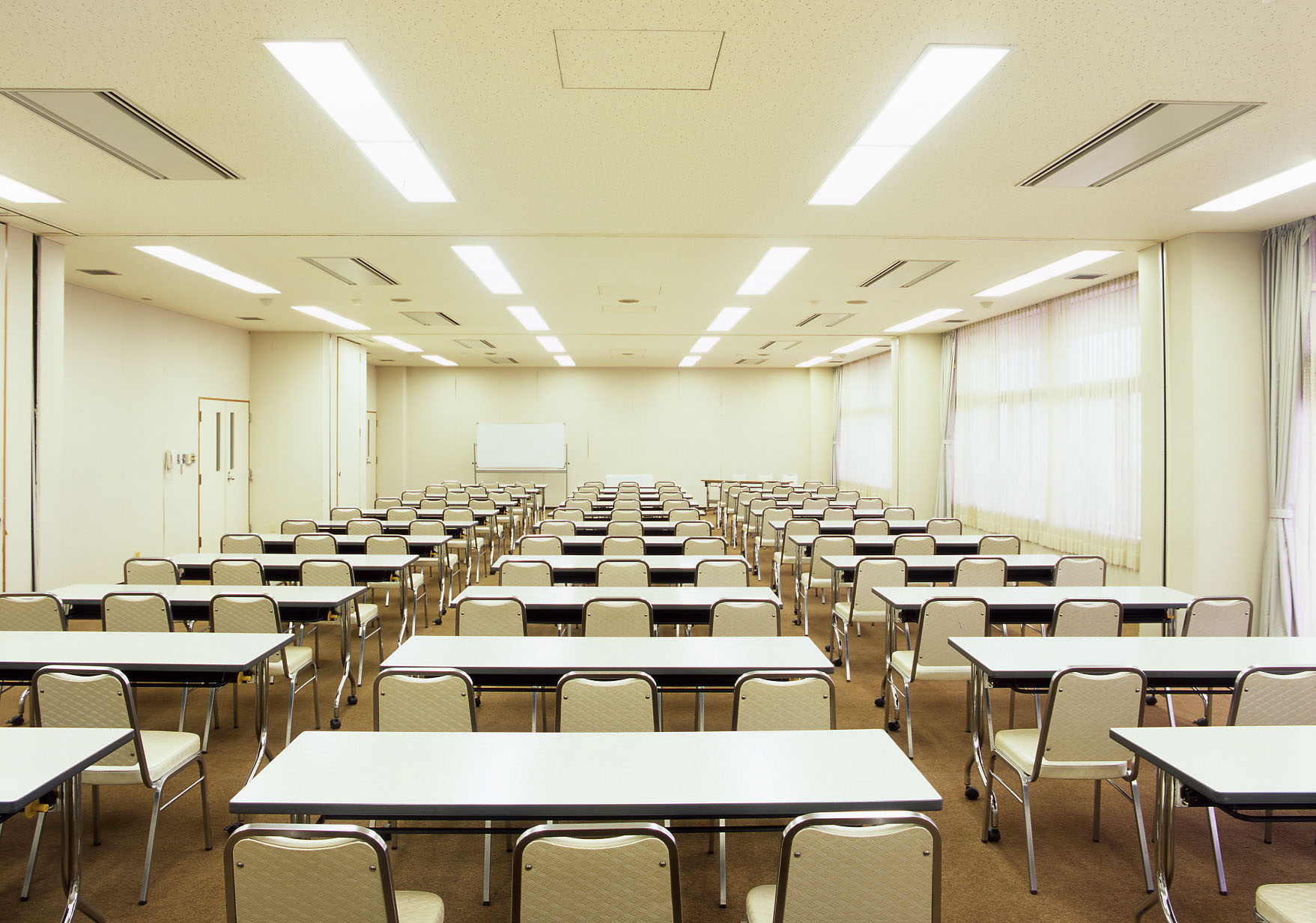 会議室（ミーティングルーム）