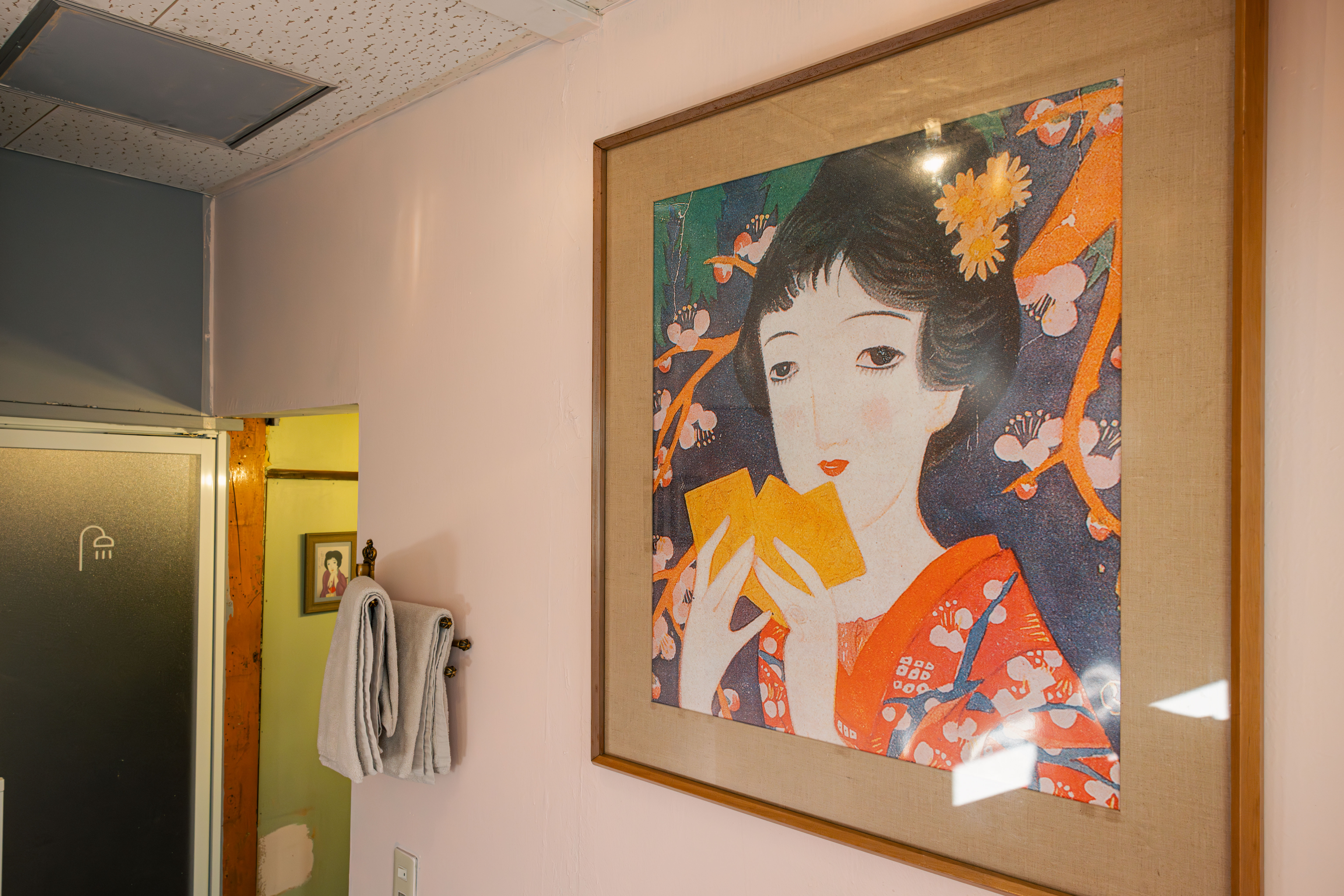 バスルームの装飾は竹久夢二