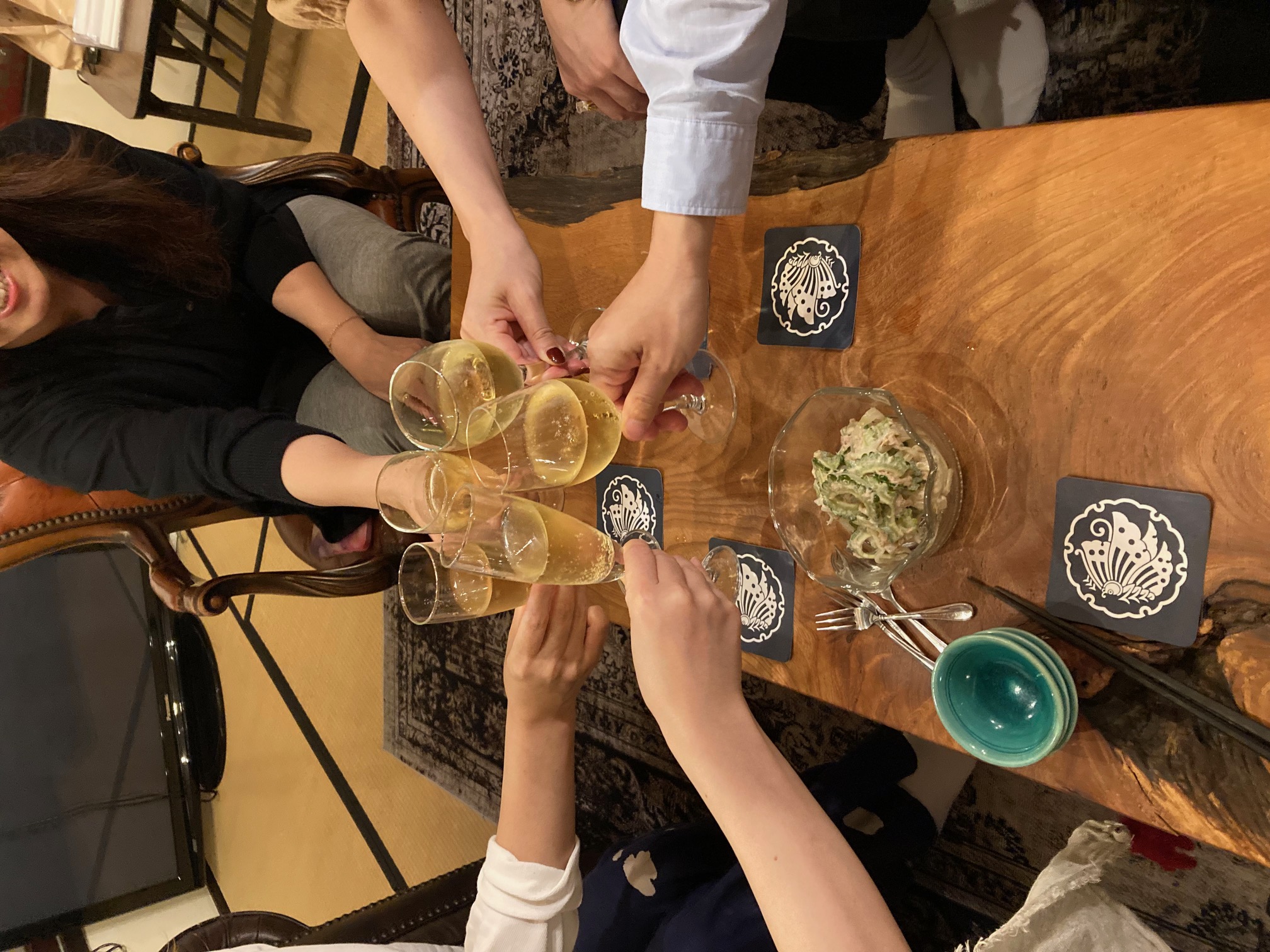 リビングルームにて