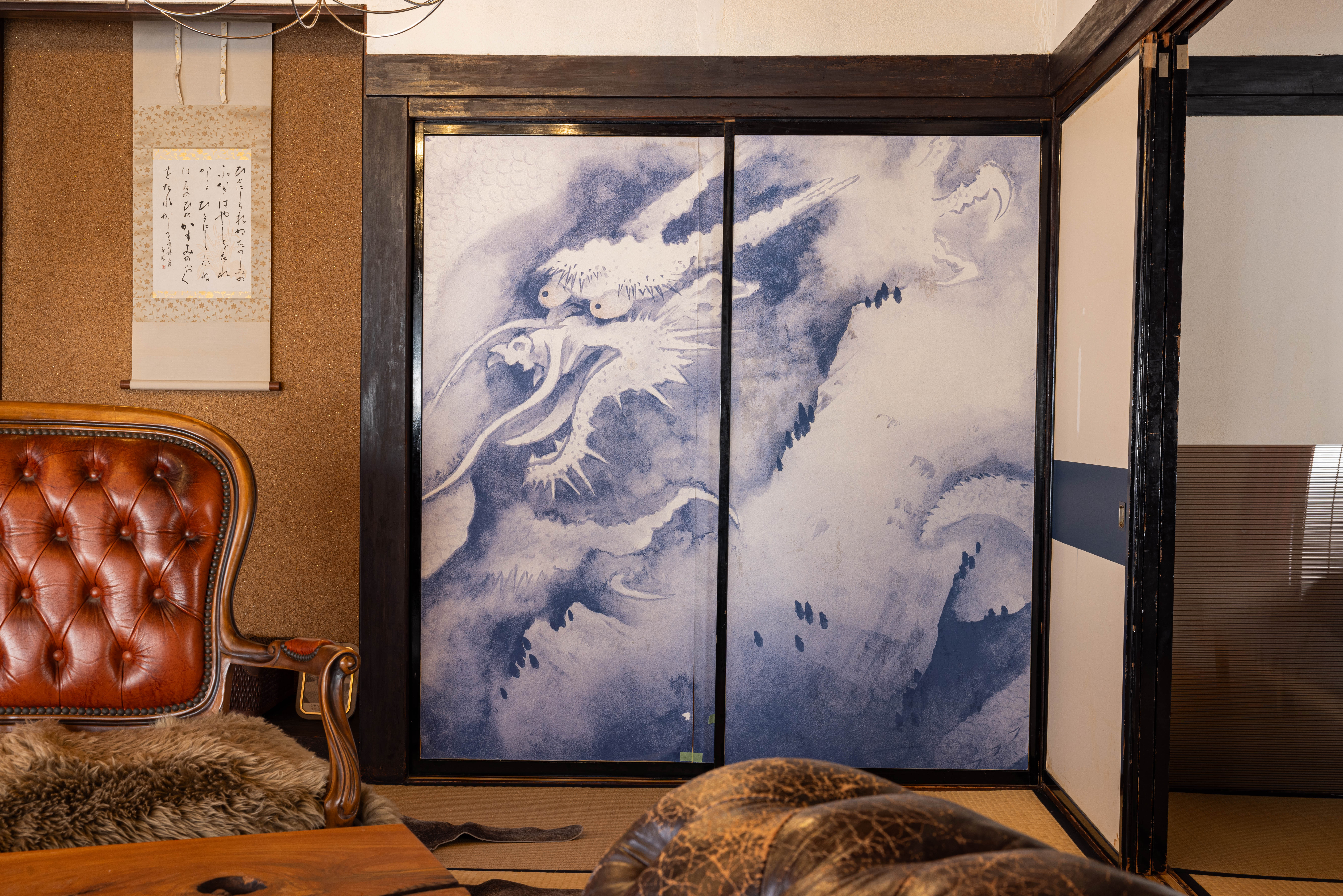襖絵は梅原龍三郎の龍
