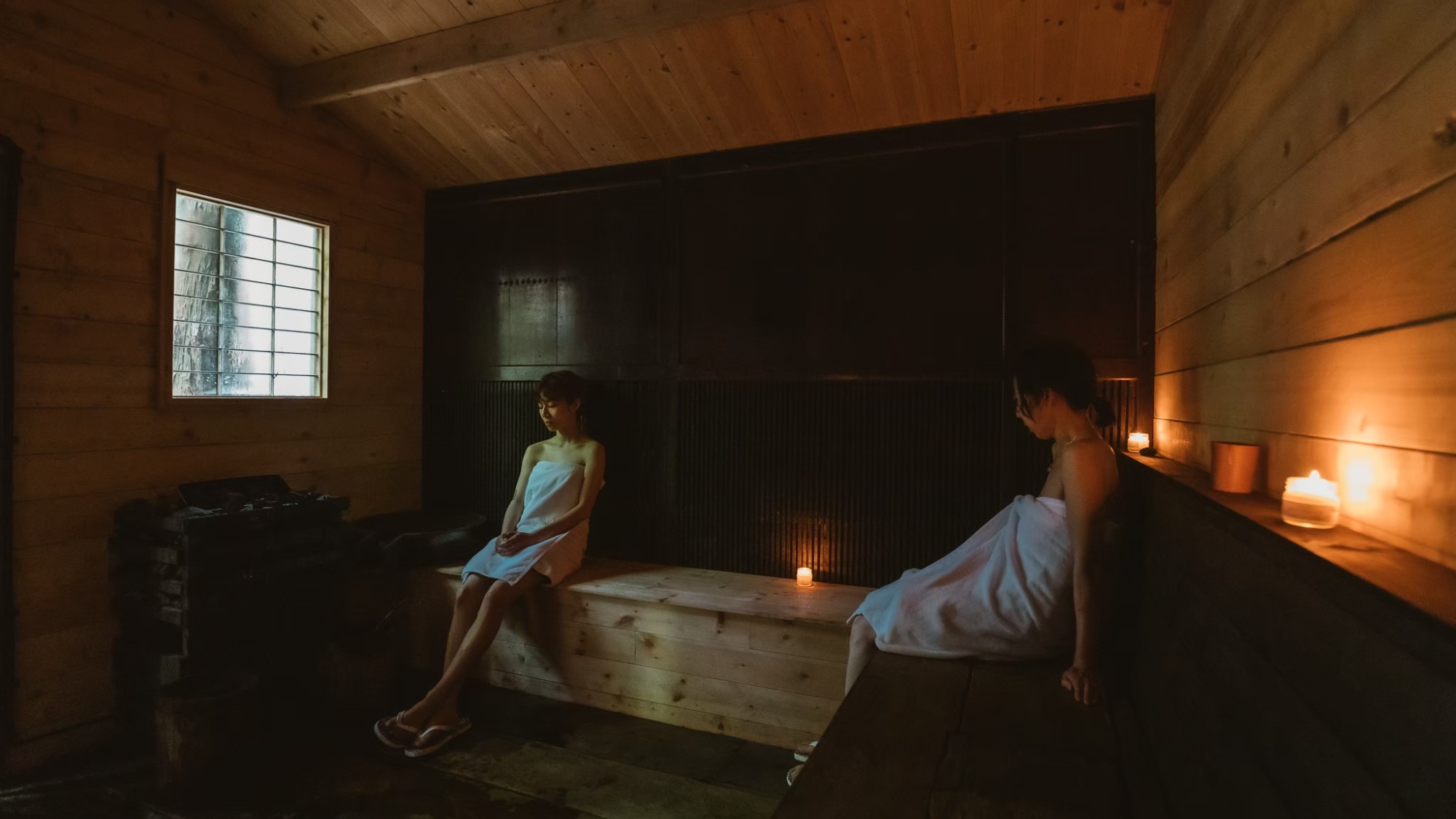 ・【サウナ】灯りゆれる空間で静かに整う