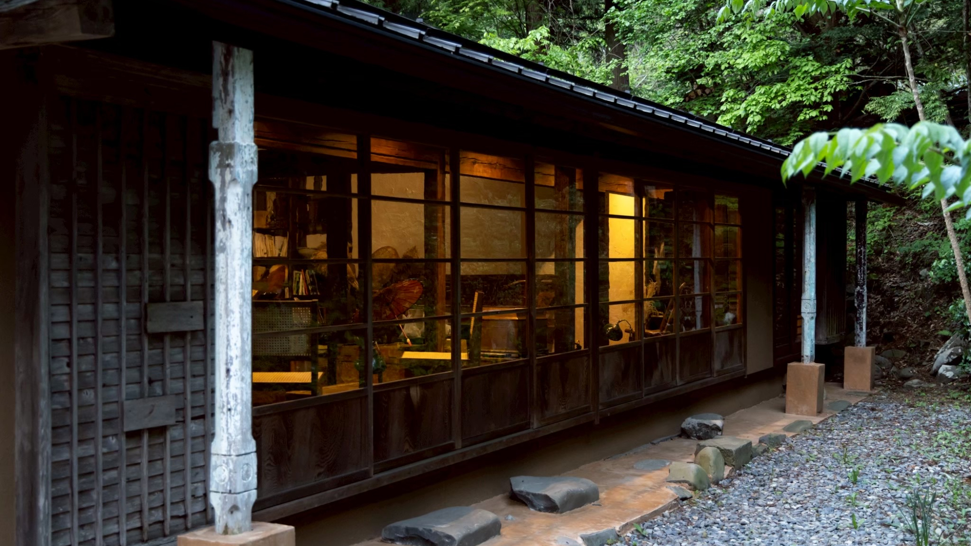 ・【外観】自然豊かなリゾートへ