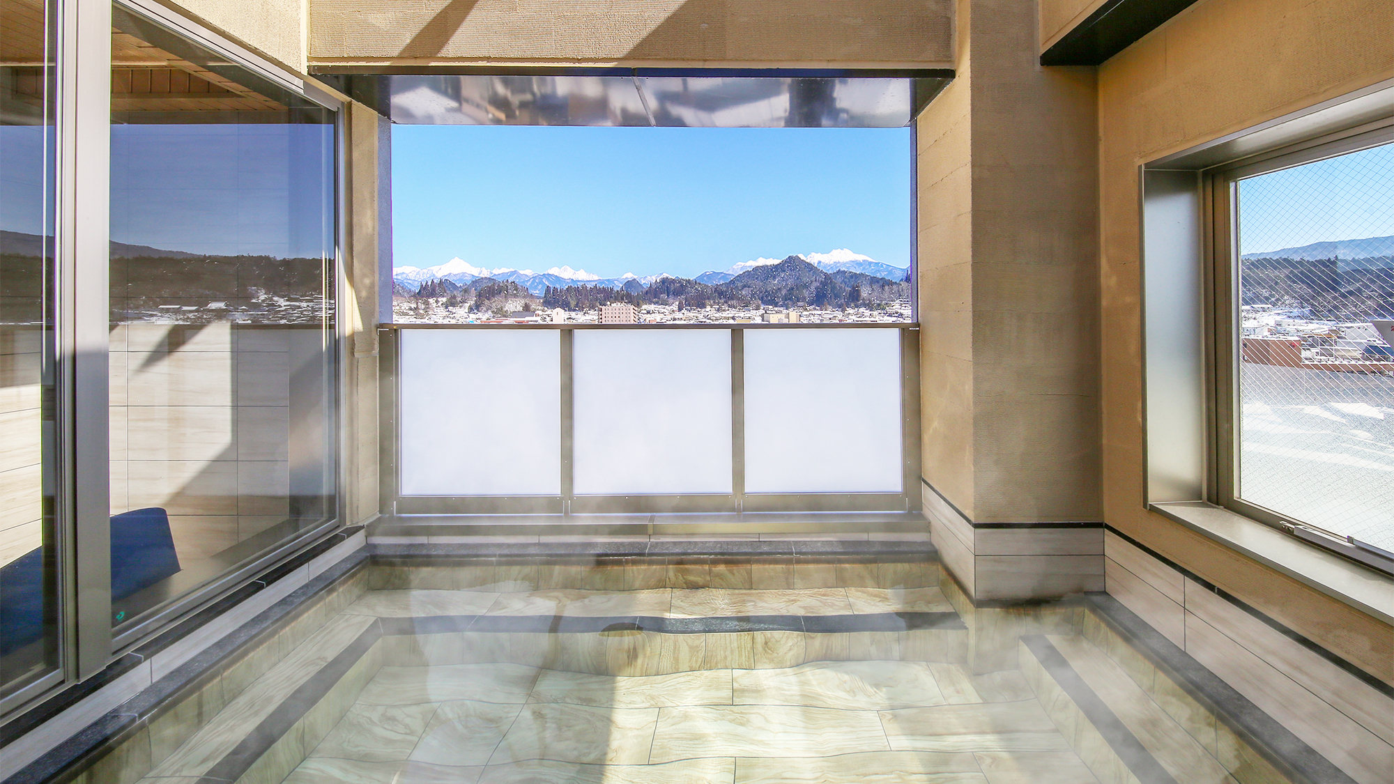 露天風呂（木の湯）雪景色/晴れ間