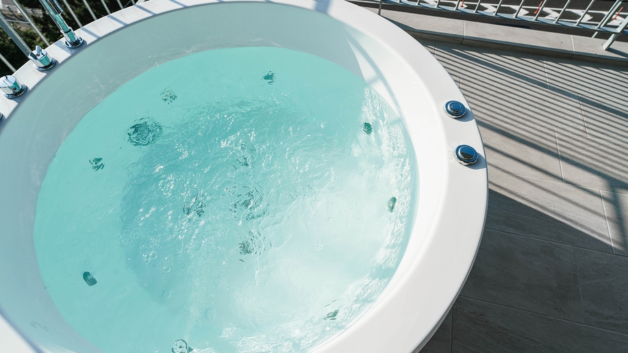 【さき楽75】早めの予約が断然お得！高級ジャグジー付オーシャンビューヴィラ《素泊まり》