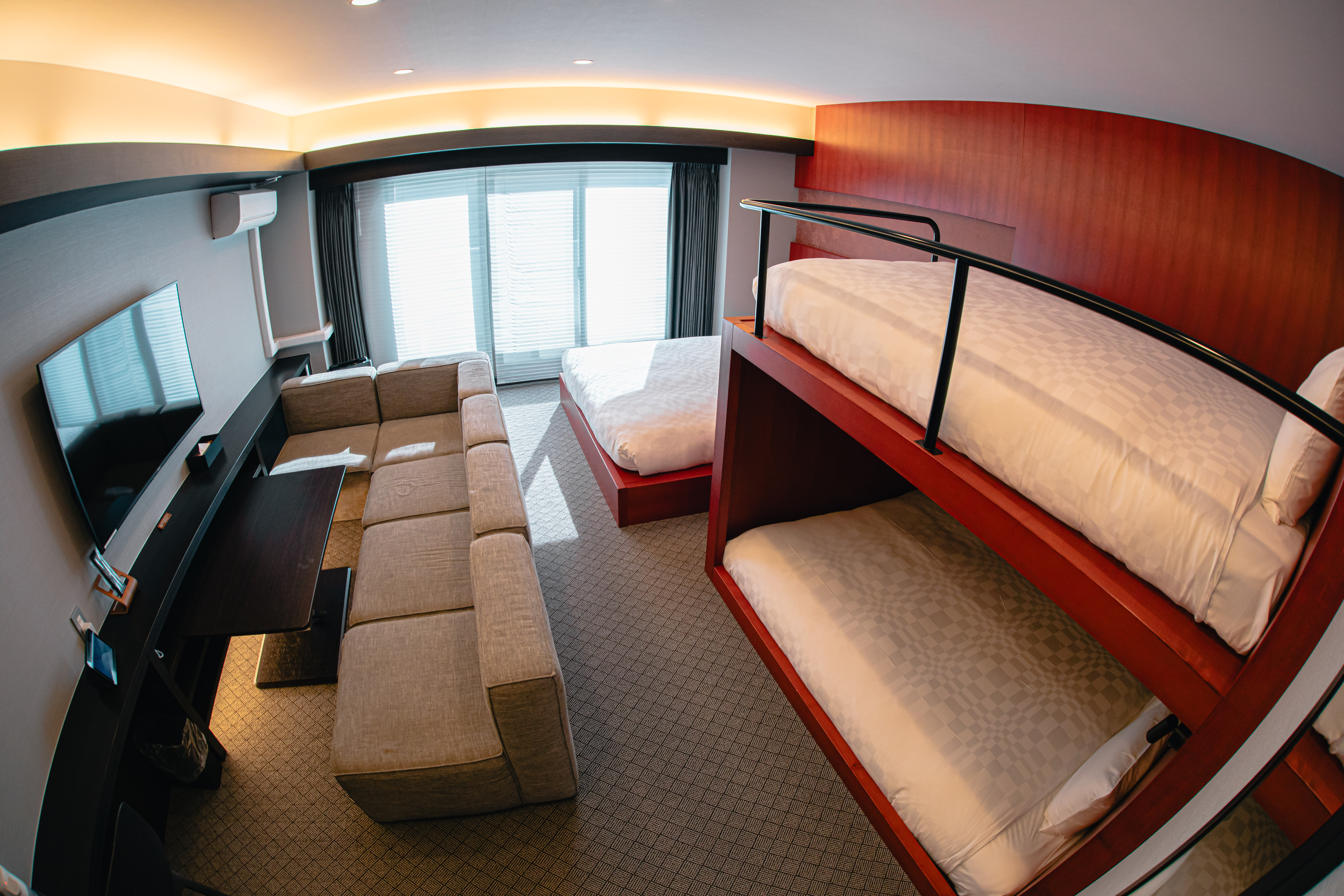 デラックスルームA 6名