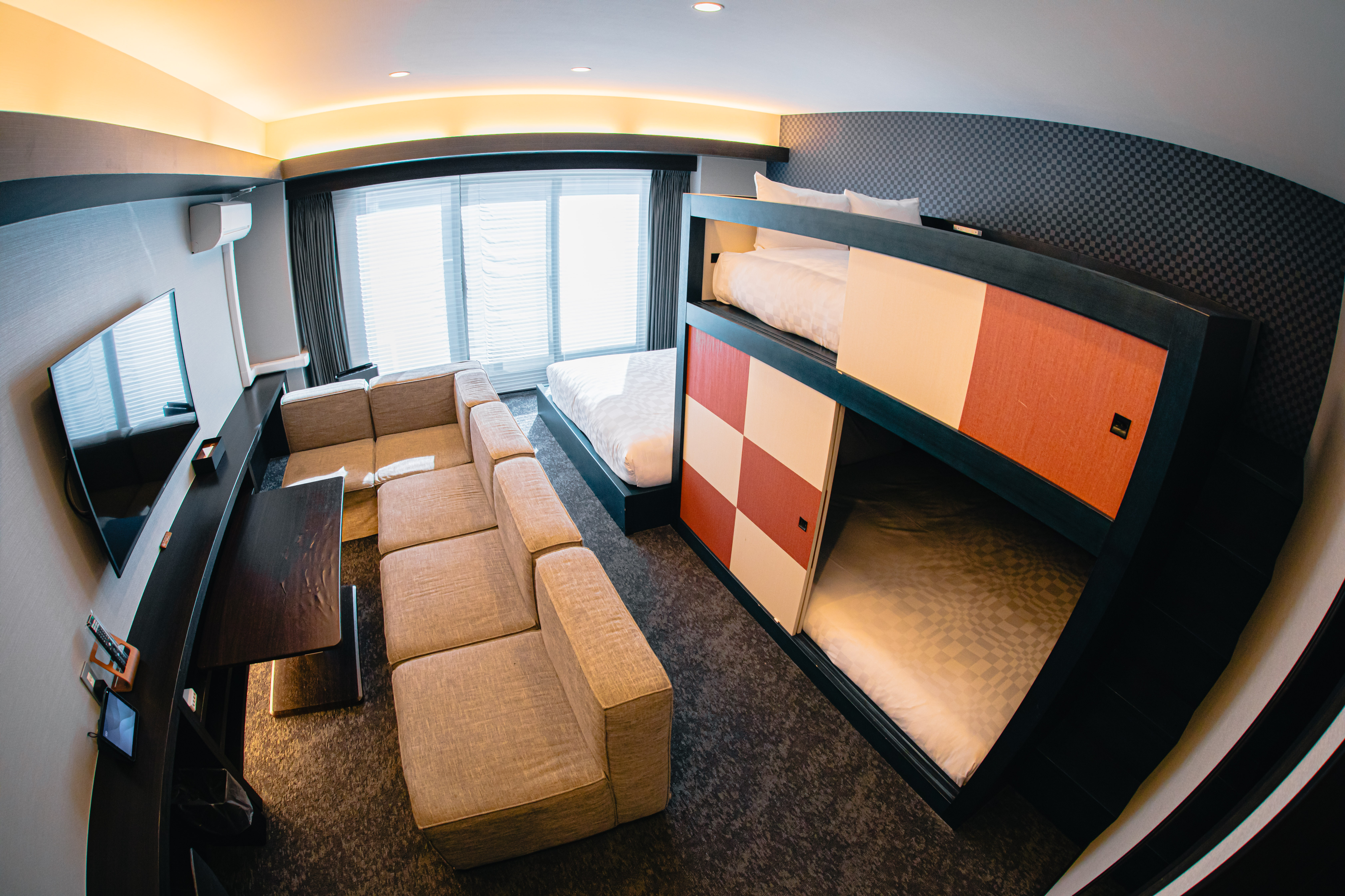 デラックスルームA 6名