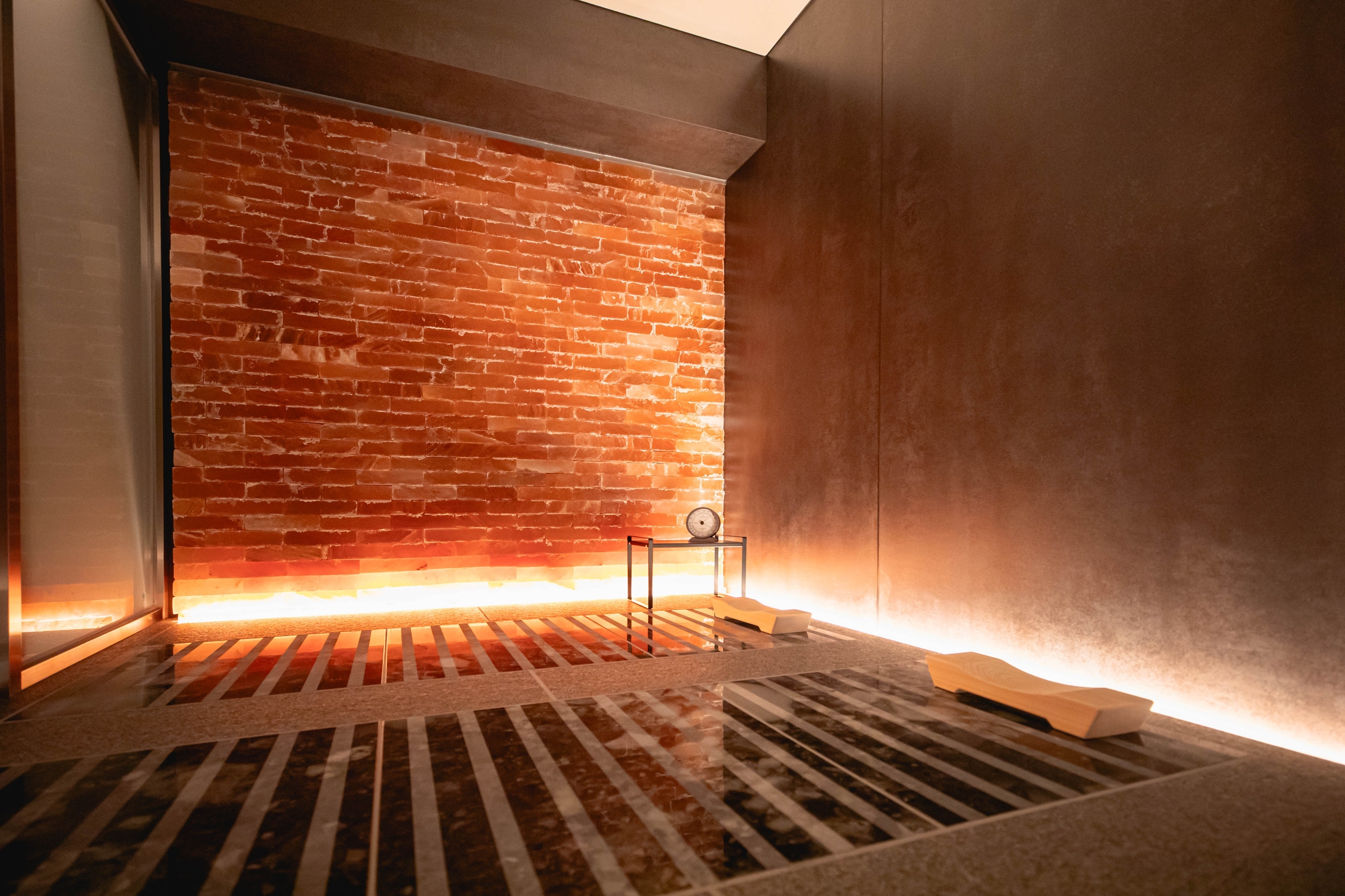 【1日1組限定販売】岩盤浴120分×Wellness Room with ReFaで贅沢体験