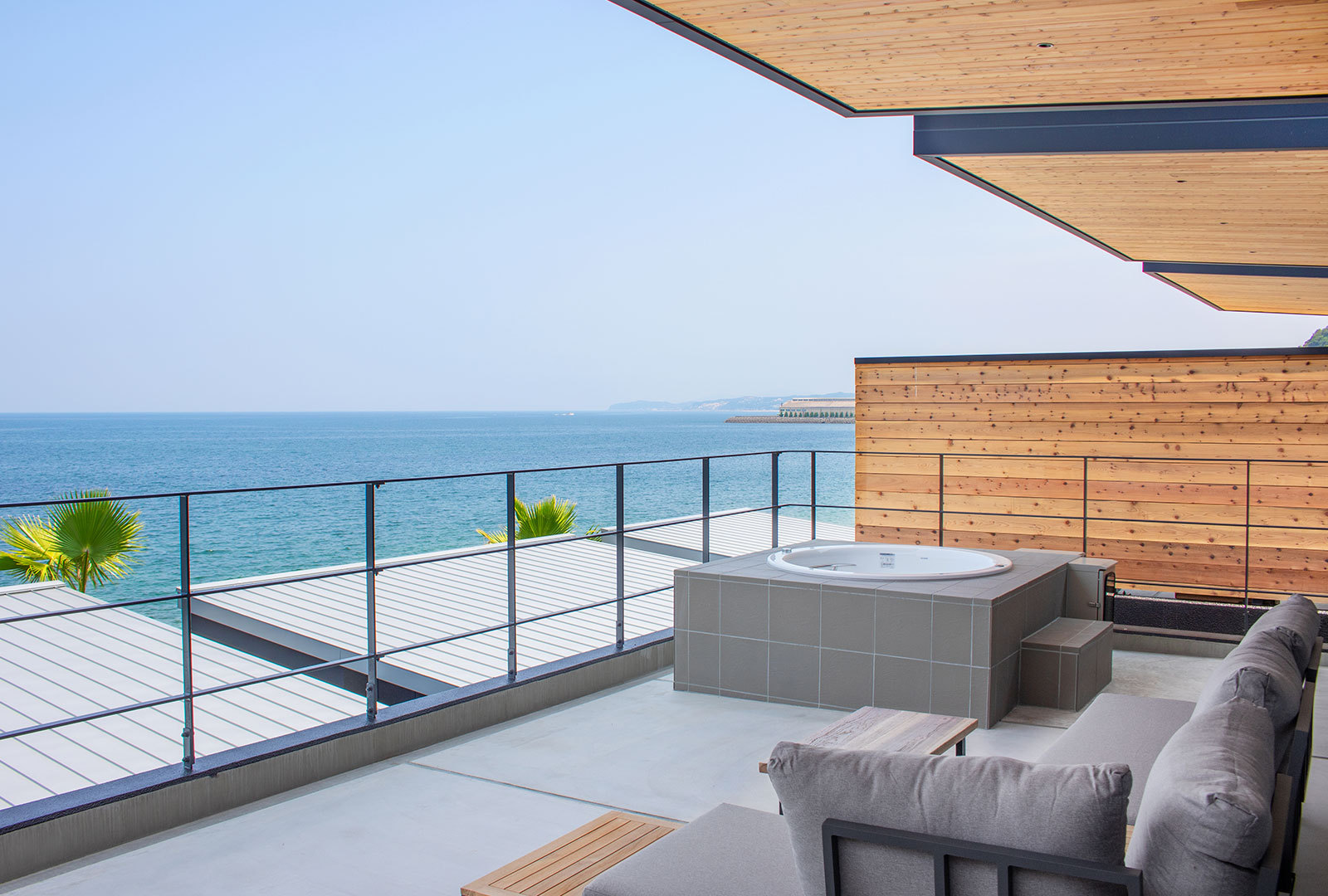 エグゼクティブ1ベッドルームヴィラ テラス　※家具、設備等は変更になる場合があります。