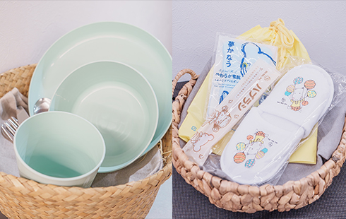 お子様用の食器、スリッパ等アメニティ有。フロントにてお申し付けください。