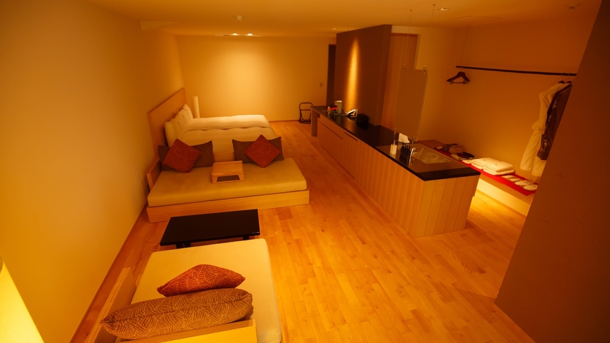 【雫】御影石の露天風呂付客室（57-70平米）お部屋の一例
