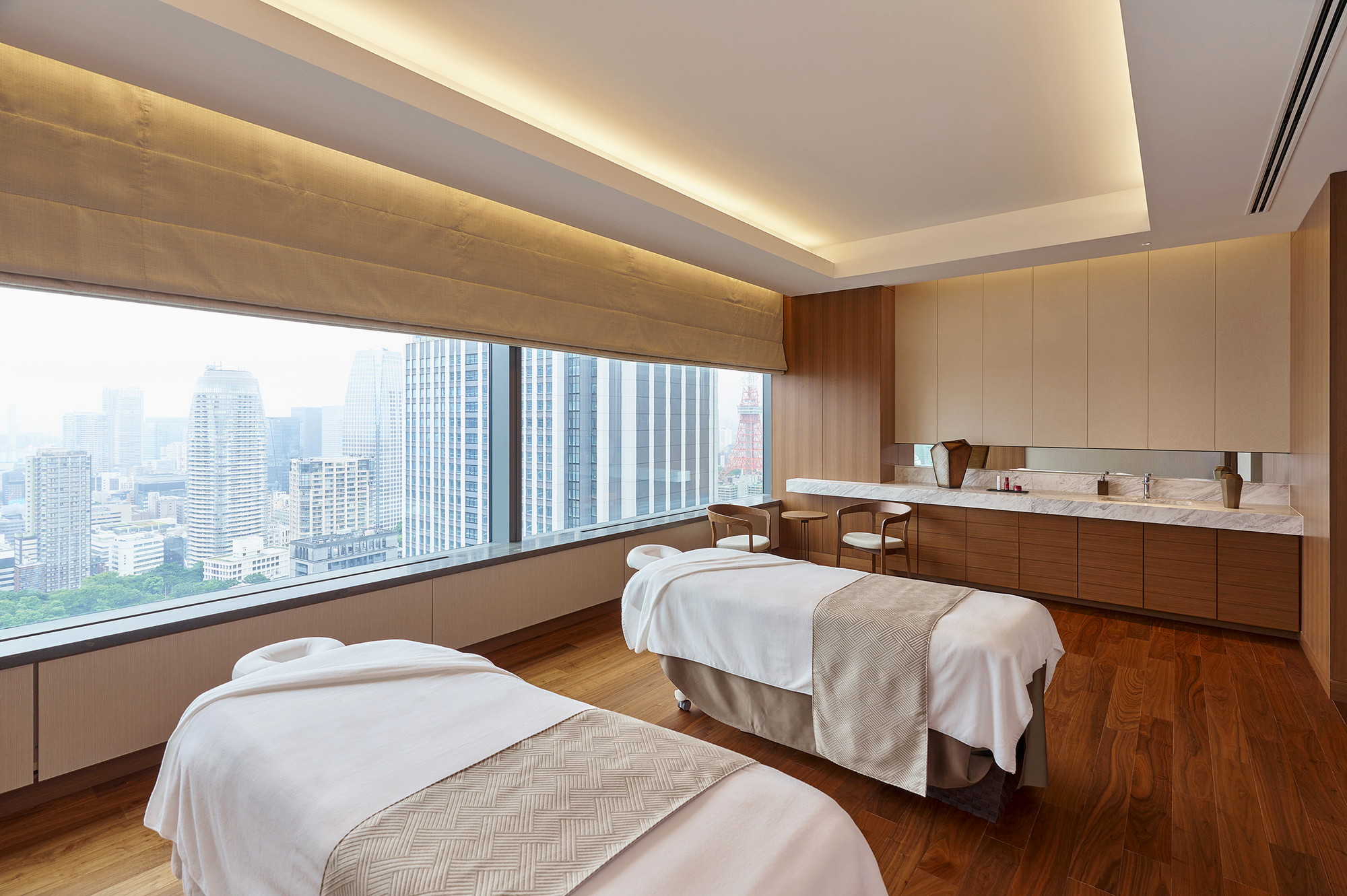 【Okura Fitness & Spa】ANNAYAKE　トリートメントルーム