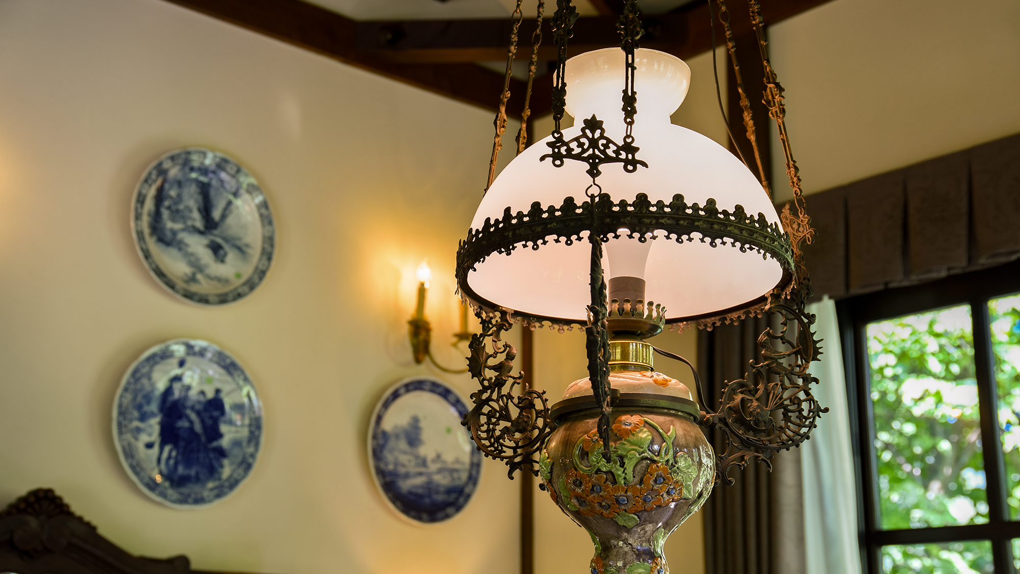 *101号室（1階特別室）/クラシカルなアンティーク家具がちりばめられた空間