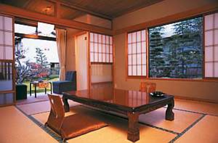 純和風な部屋で和装を。日本美を愉しもう