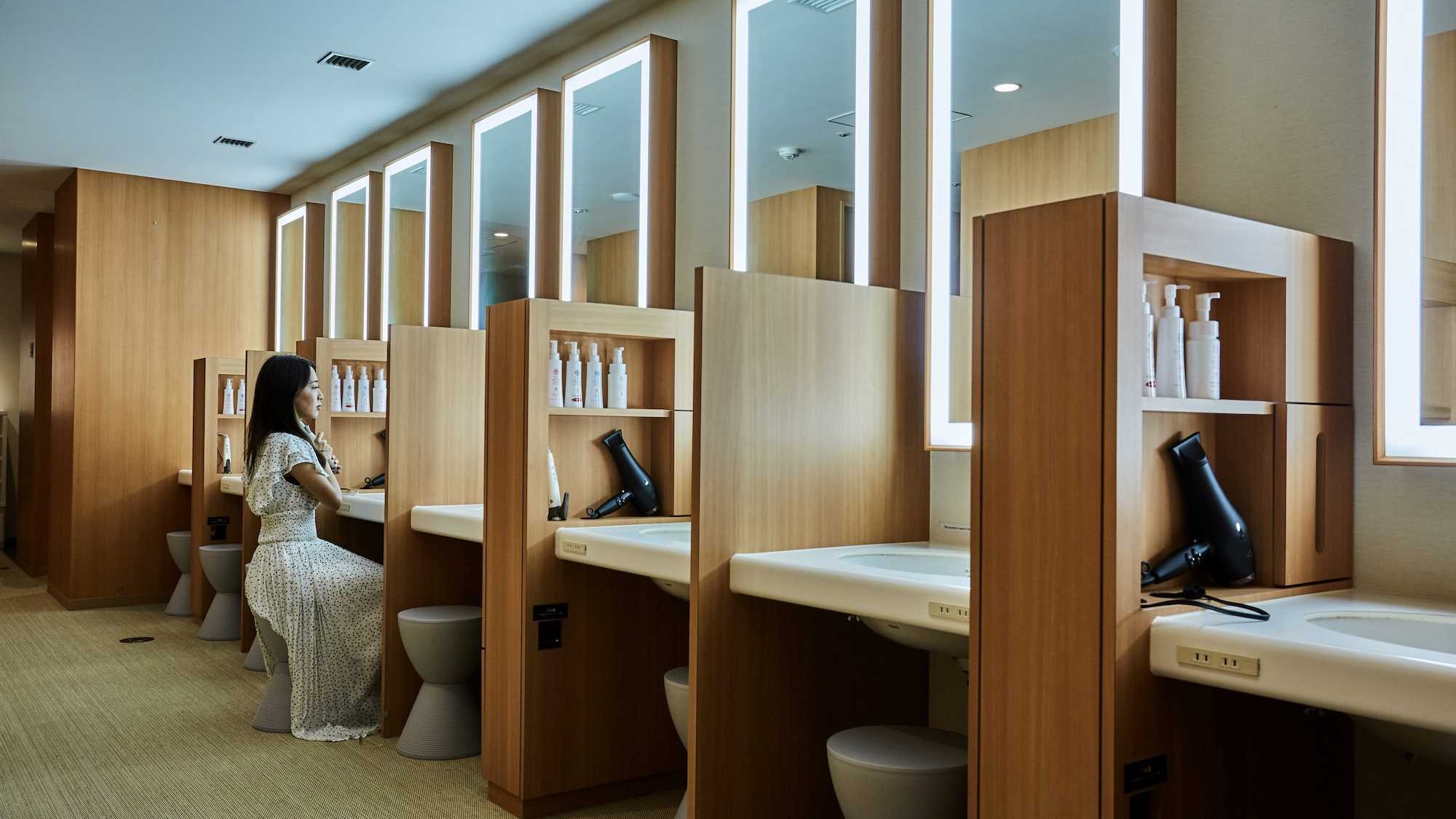 【女性限定】マリネスの館内着とサラダ付きプラン　1日15食限定（朝食付き）