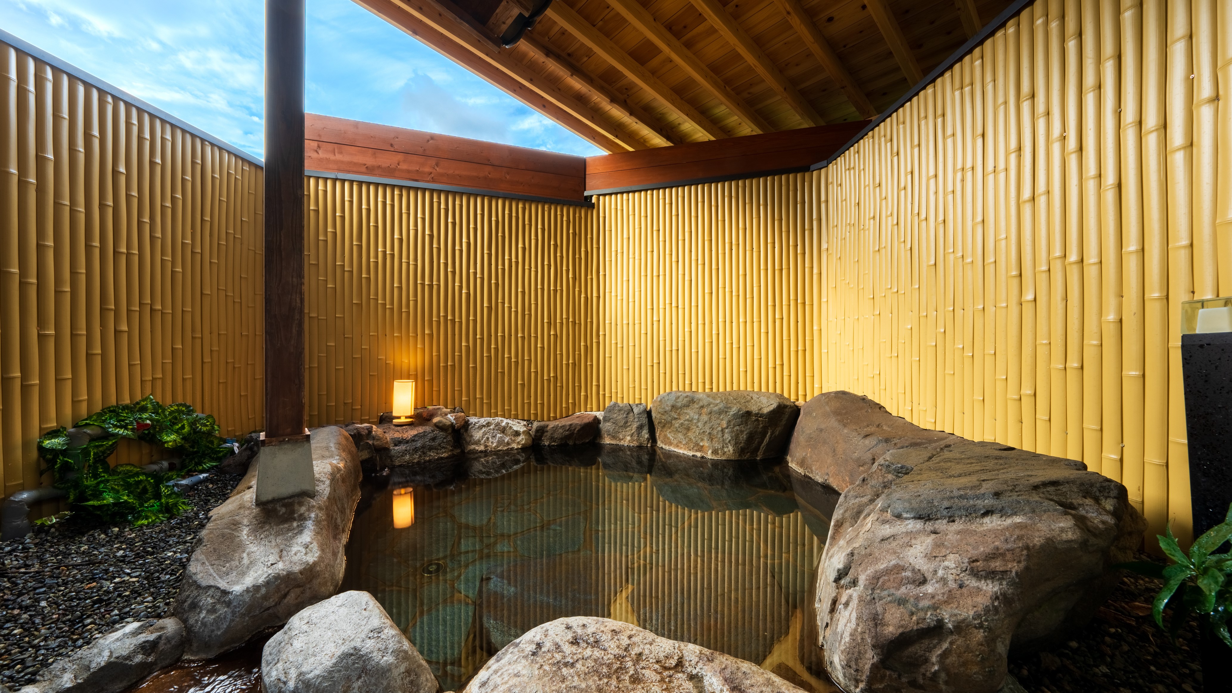 ＜風  KAZE＞客室露天風呂