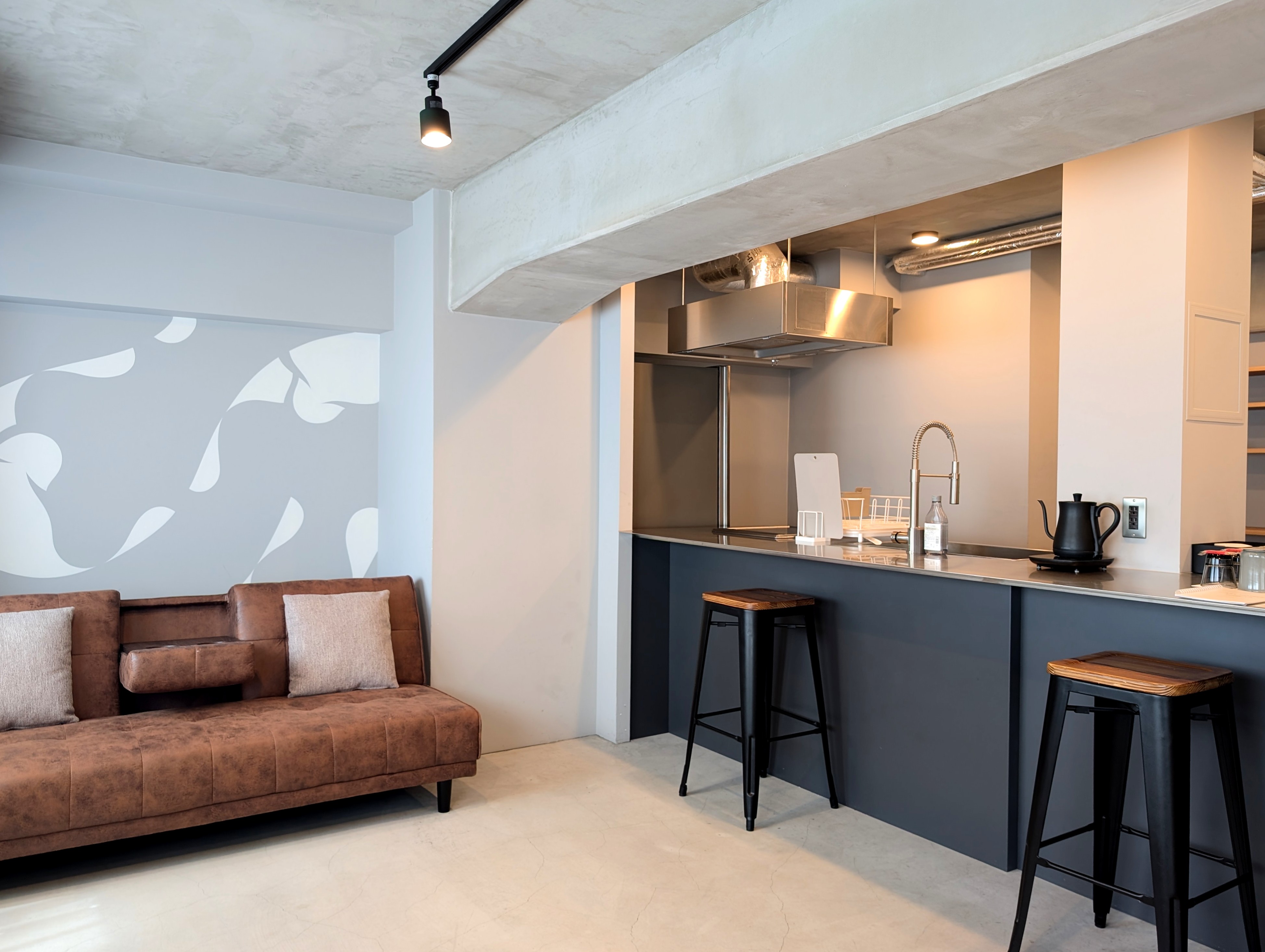 広々としたダイニングキッチンがございます。