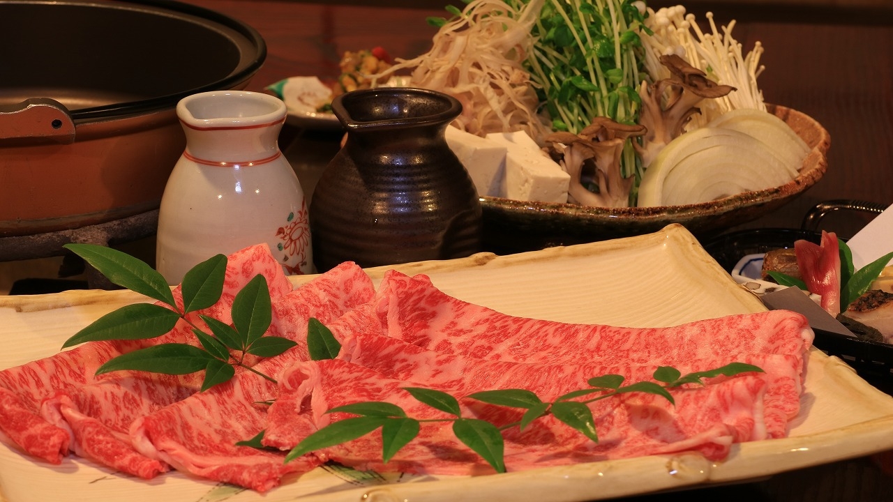 【飛騨牛料理指定店】すき焼き特化コース部位は厳選サーロイン!