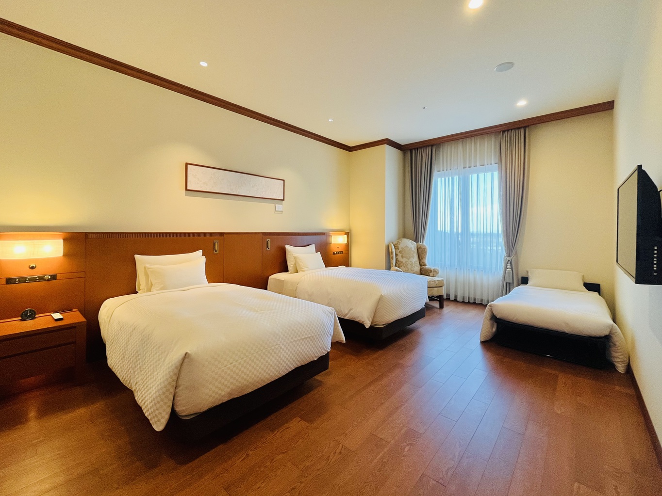 エンパイアスイート+エキストラベッド