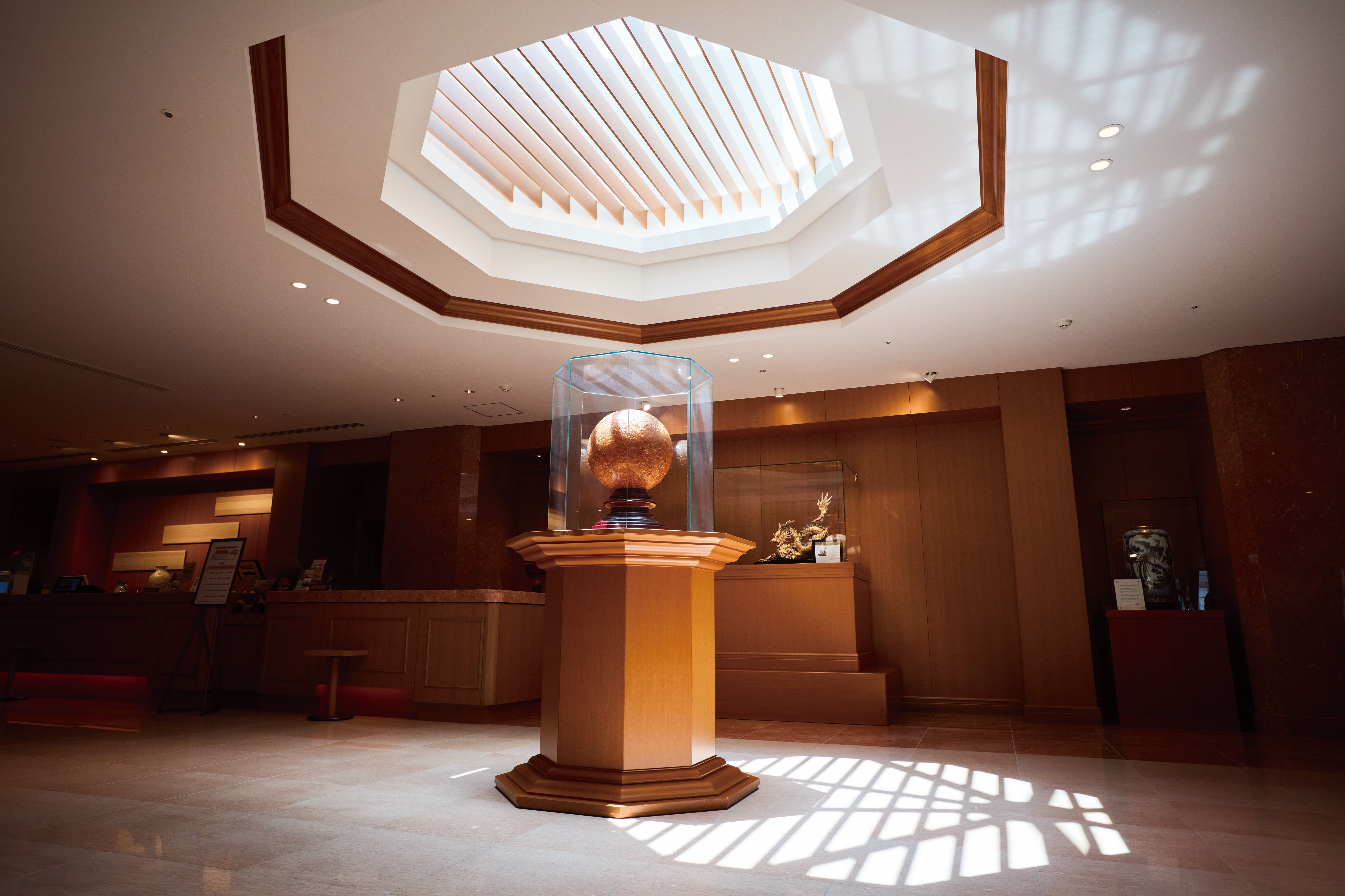 ホテル内　美術品