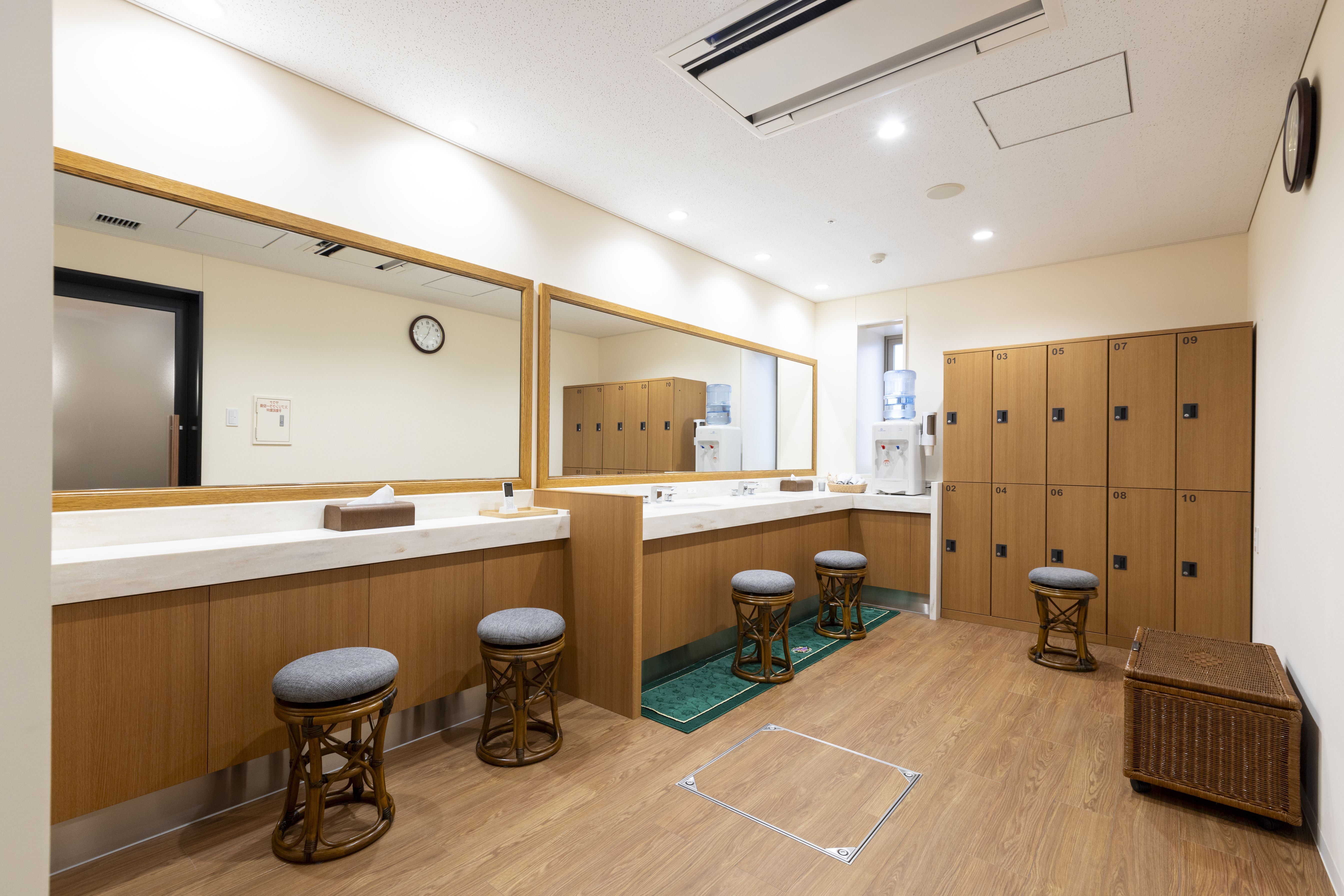 サウナ　パウダールーム