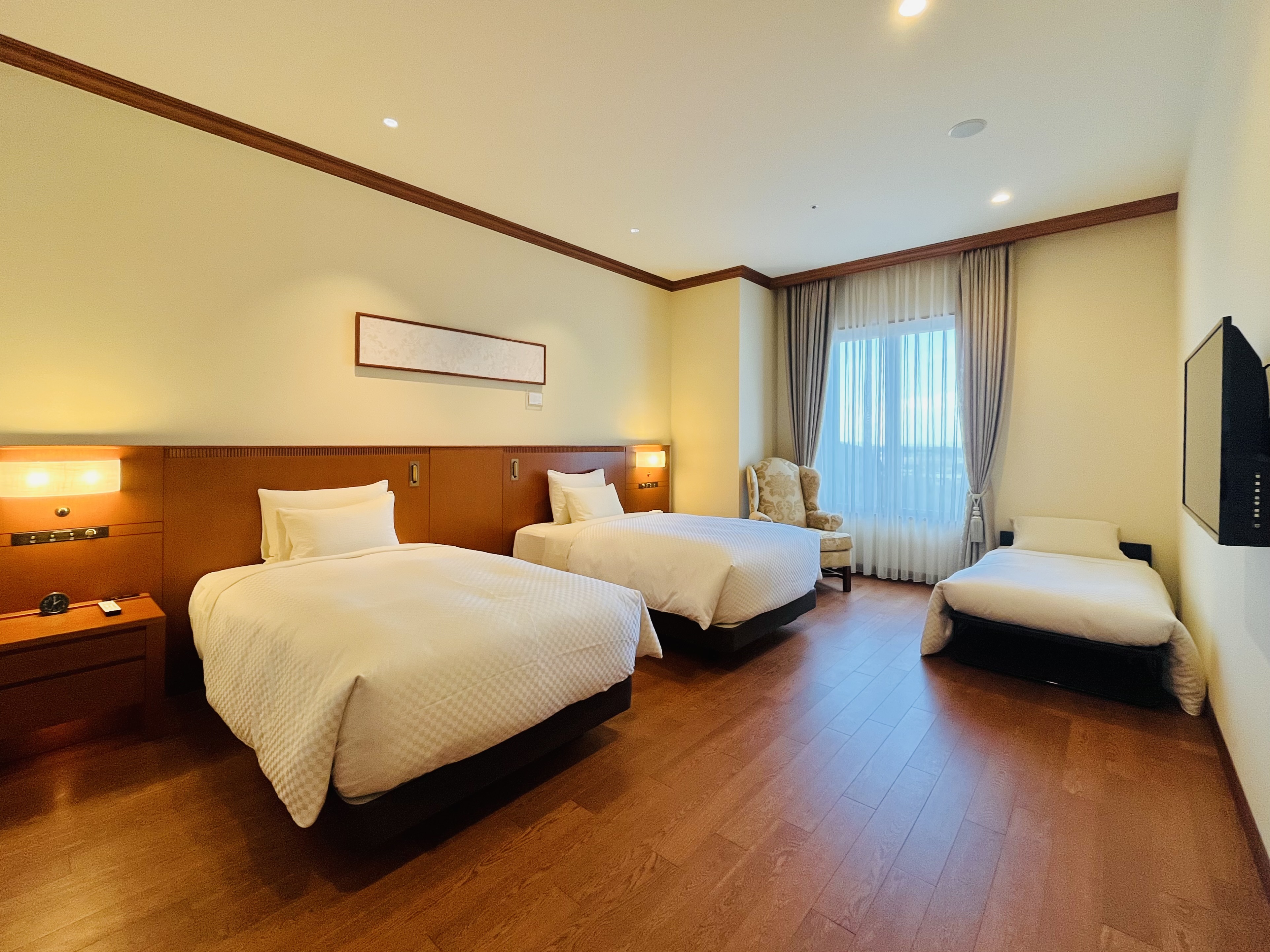 エンパイアスイート+エキストラベッド