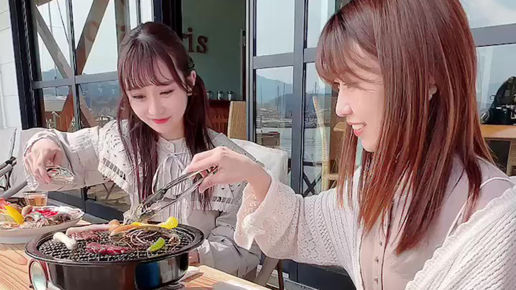 海辺のテラスでcoyamarisだけの”スパイス香る”プレミアム海鮮BBQ【ファミリー向け特典有】