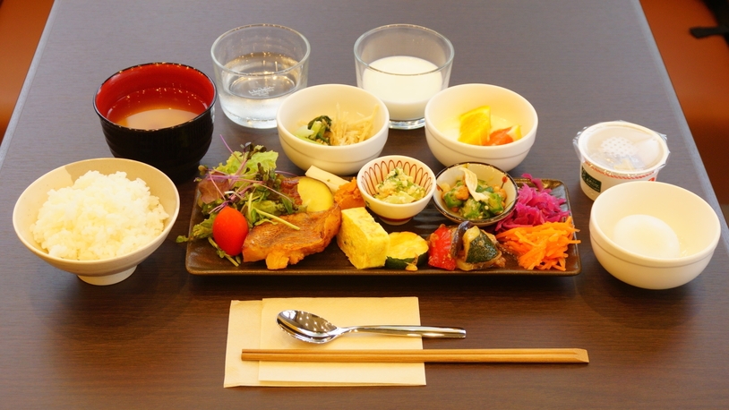【リニューアル！朝食ハーフビュッフェ付・連泊不可】室数限定モニタープラン【アパ社長カレープレゼント】
