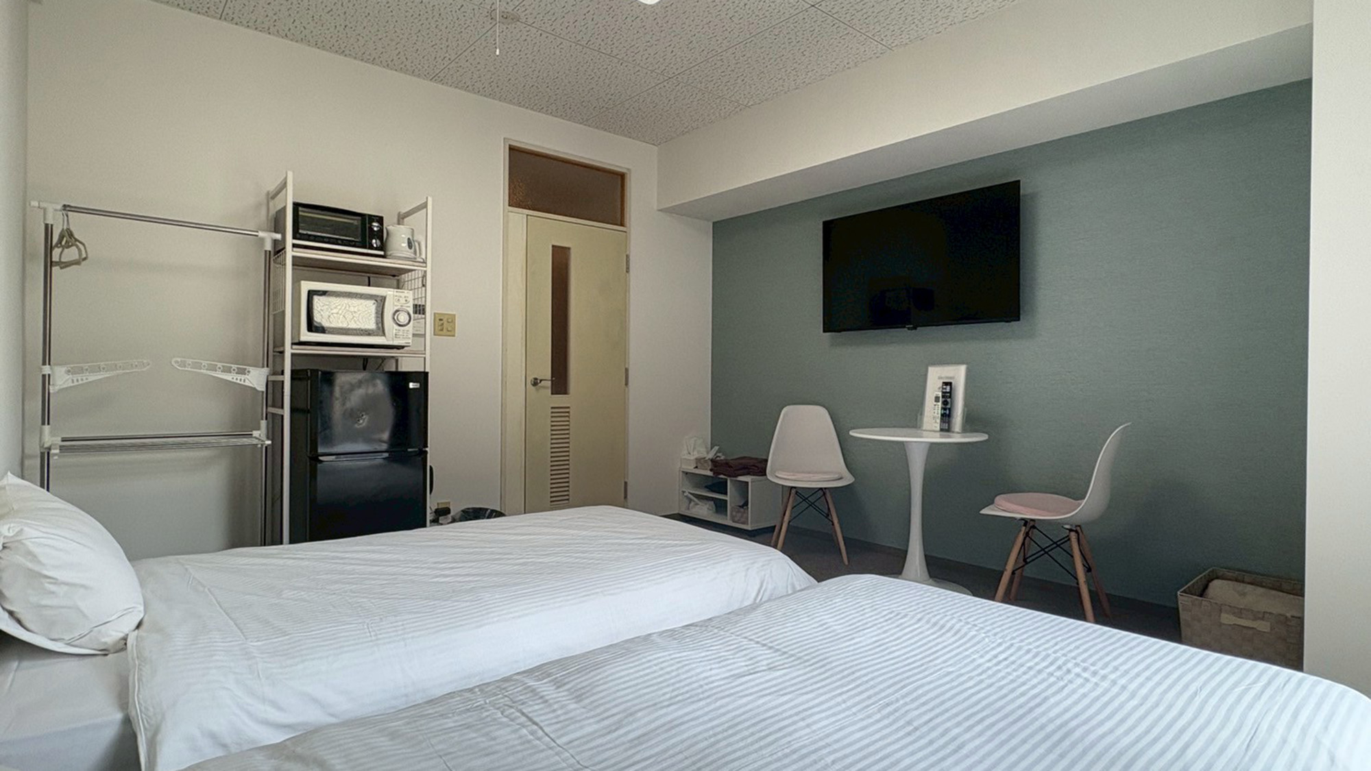 ・【202：設備】ハンガーラックはしわになりやすい服やコートをかけておくのに便利