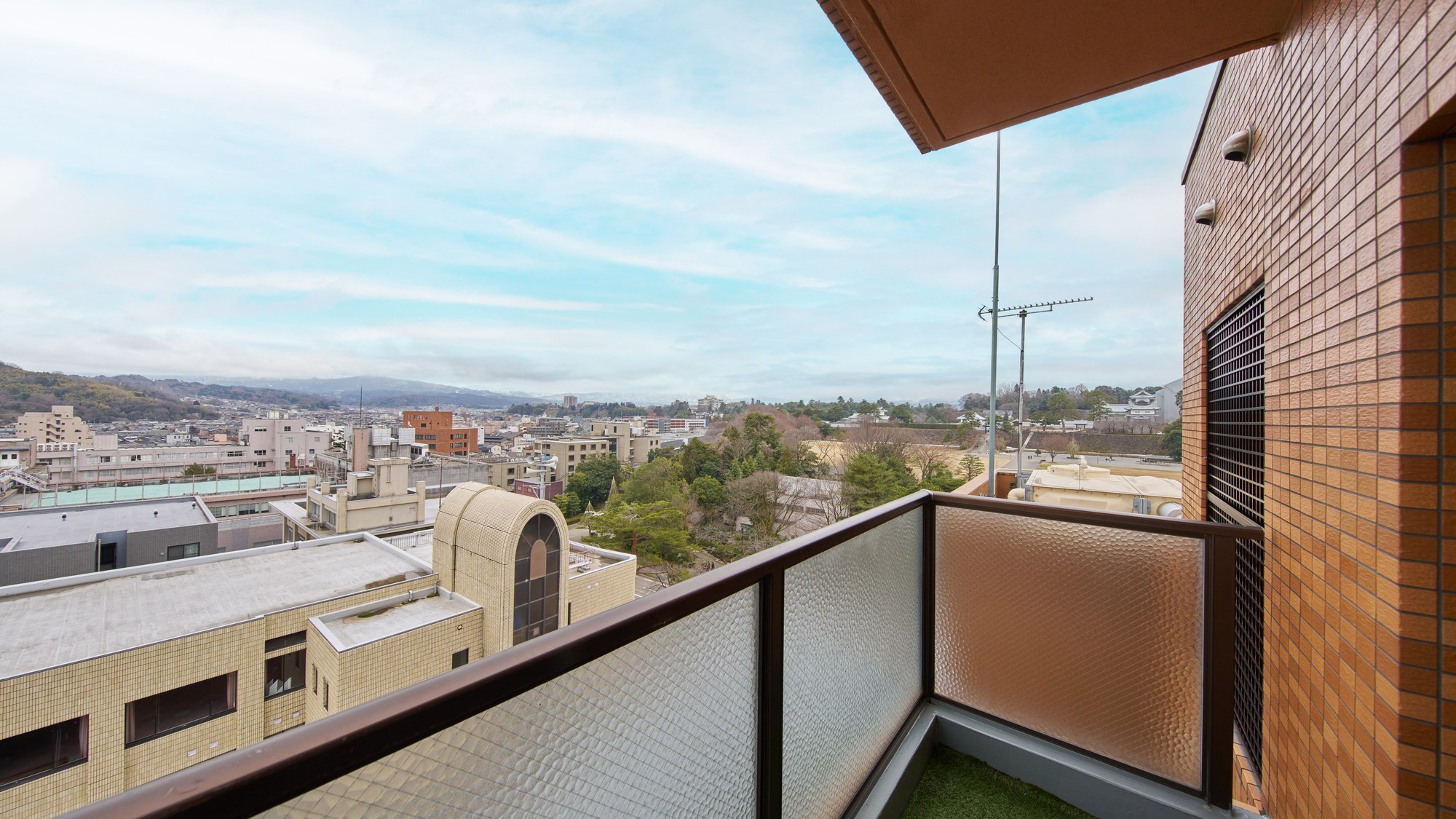 ・1001号室／最上階のベランダからは金沢の街並みが見渡せます