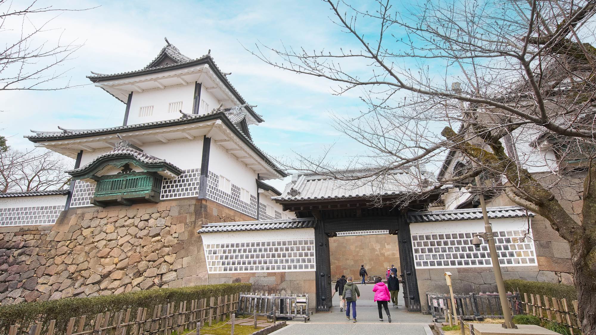 ・周辺観光／金沢城公園（当館から徒歩約5分）