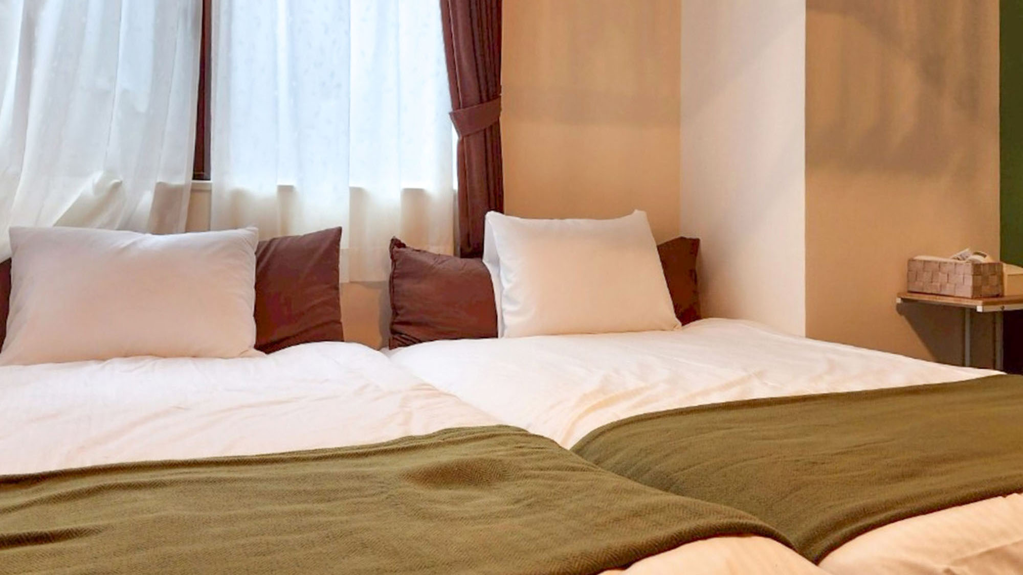 ・【204：寝室】ふかふかのベッドに包まれてゆっくりとお休みください