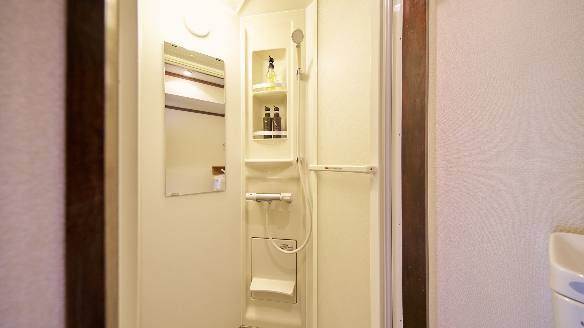 ・405号室／シャワールーム