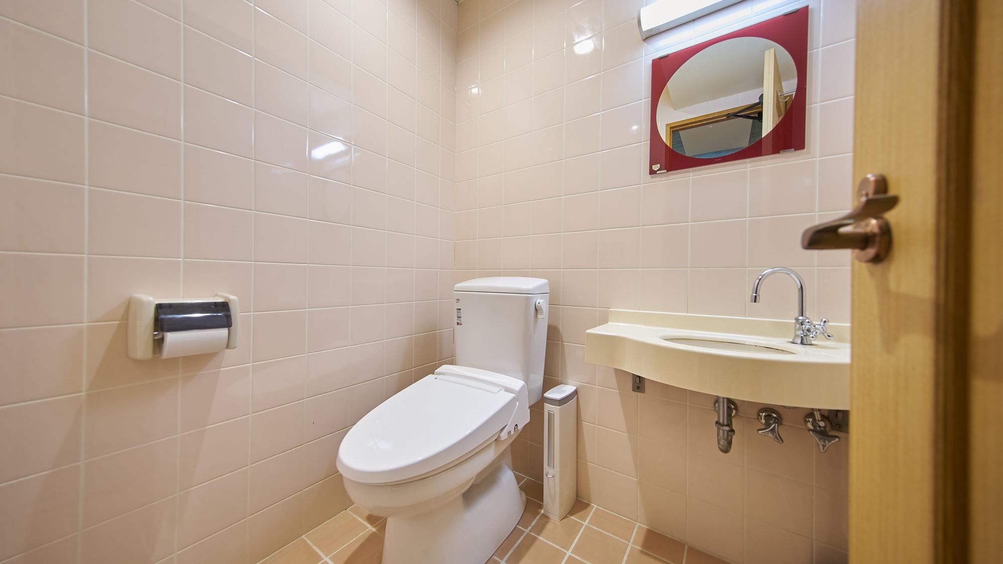 ・1001号室／トイレは2カ所あります