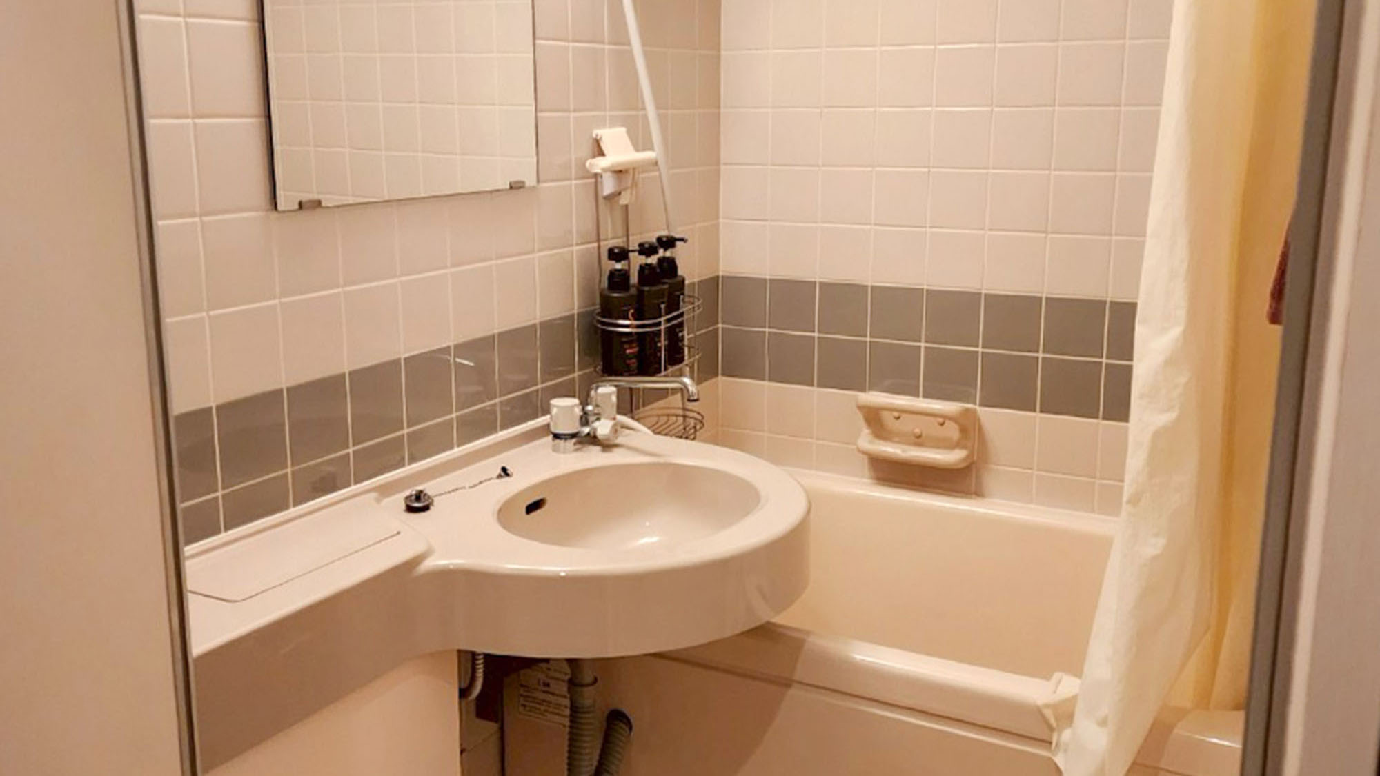 ・【501：ユニットバス】シャンプー・コンディショナー、ボディーソープを完備しております