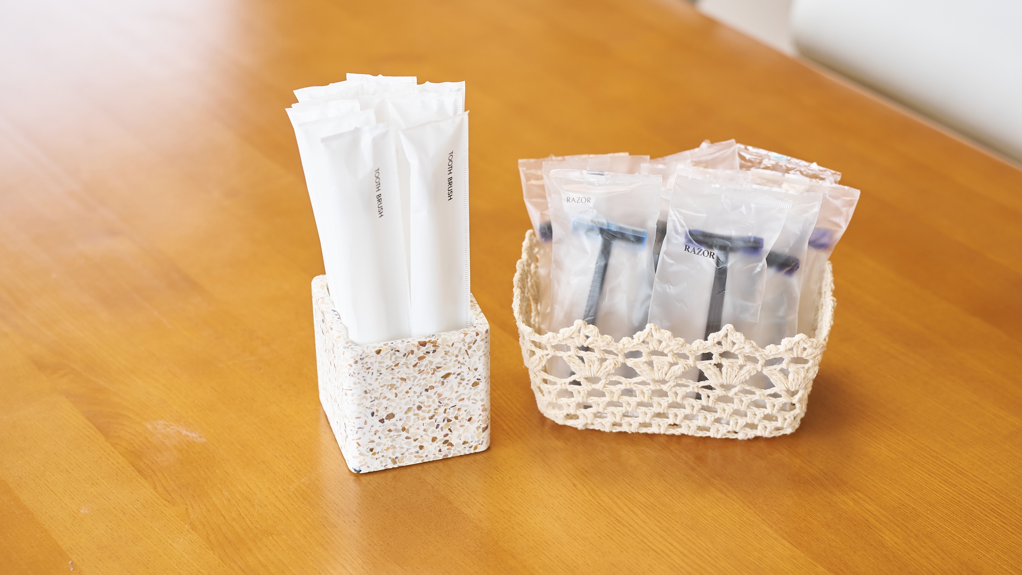 ・全室共通／歯ブラシ、かみそり