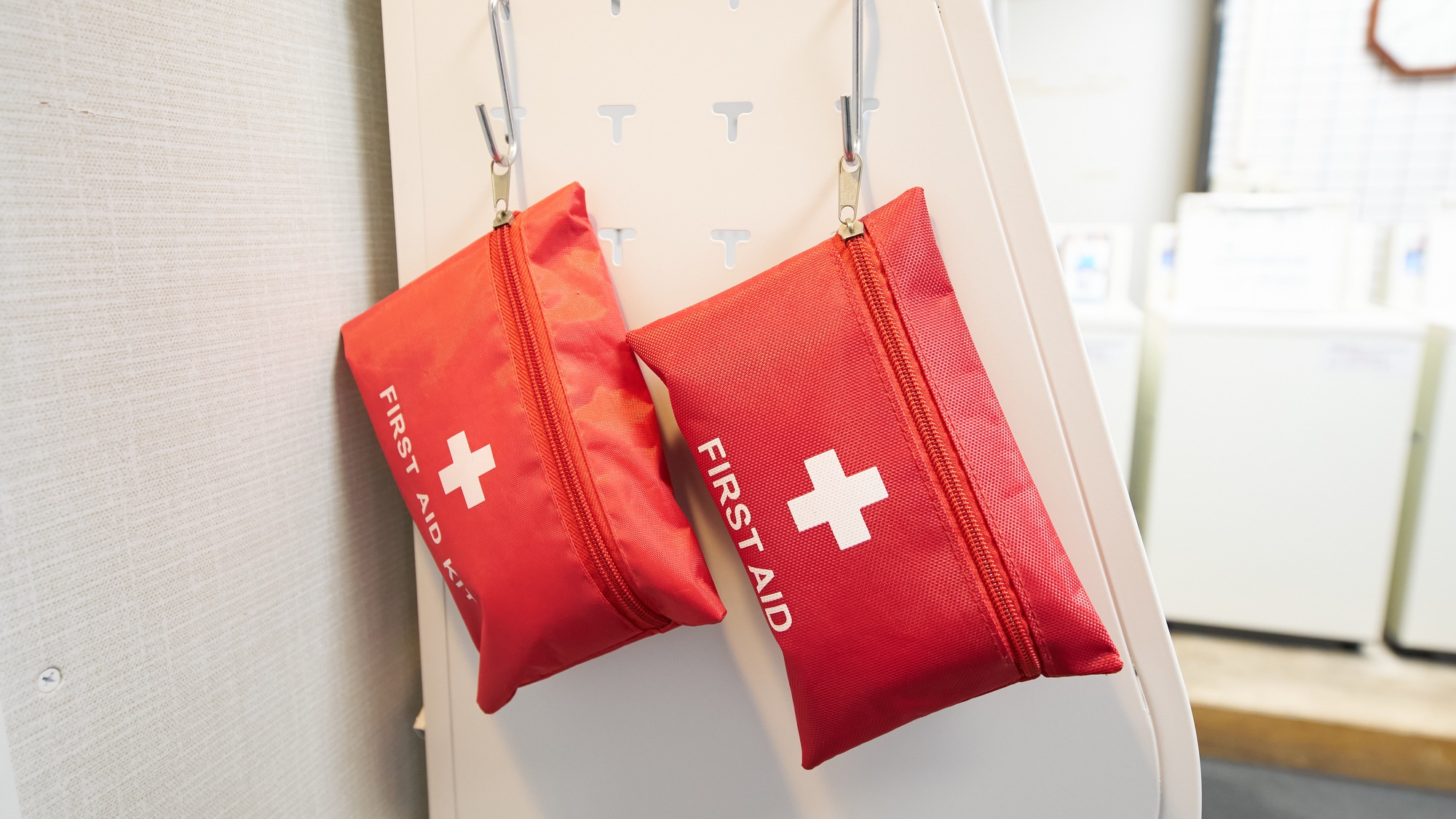 ・1階共有スペース／絆創膏などを備えています。ご自由にお取りください