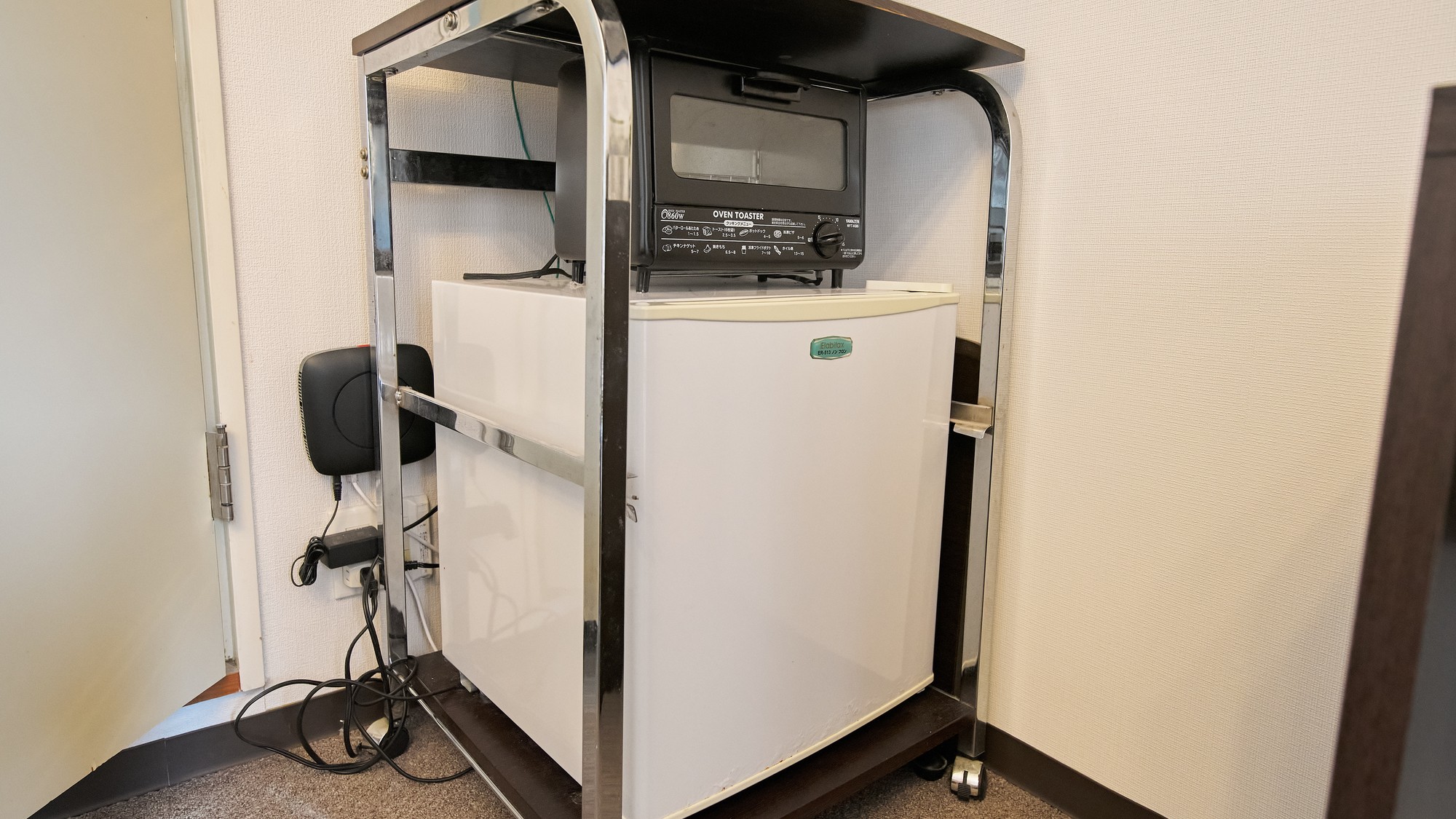 ・402号室／トースター、冷蔵庫