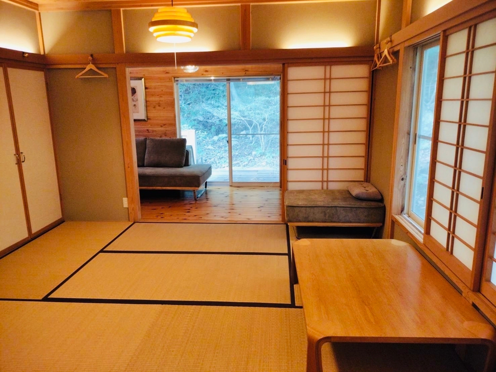 離れ　山小屋5号　静けさと寛げる広さと・・　8名以上ならココ