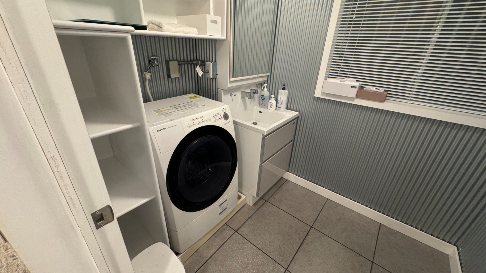 【6号館】脱衣所