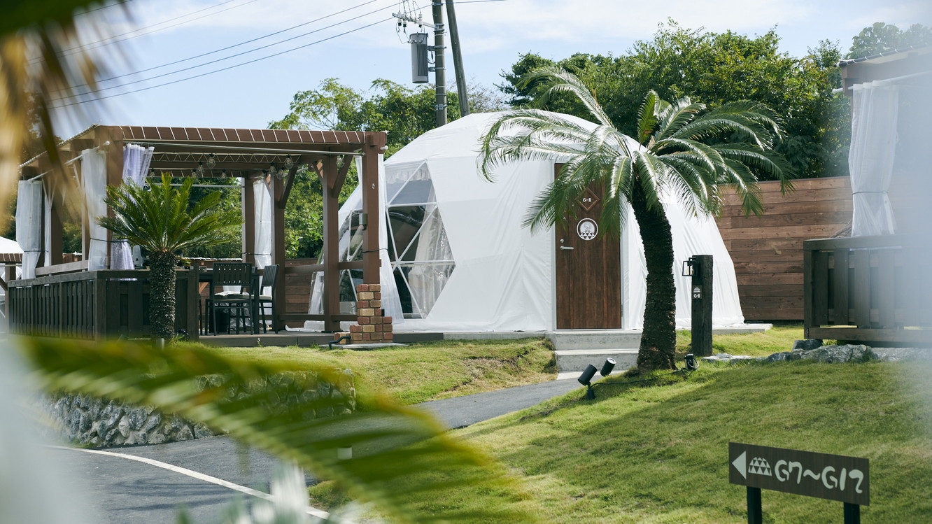 焚き火と温泉サウナのご褒美グランピング｜贅沢な1泊2食付きプラン